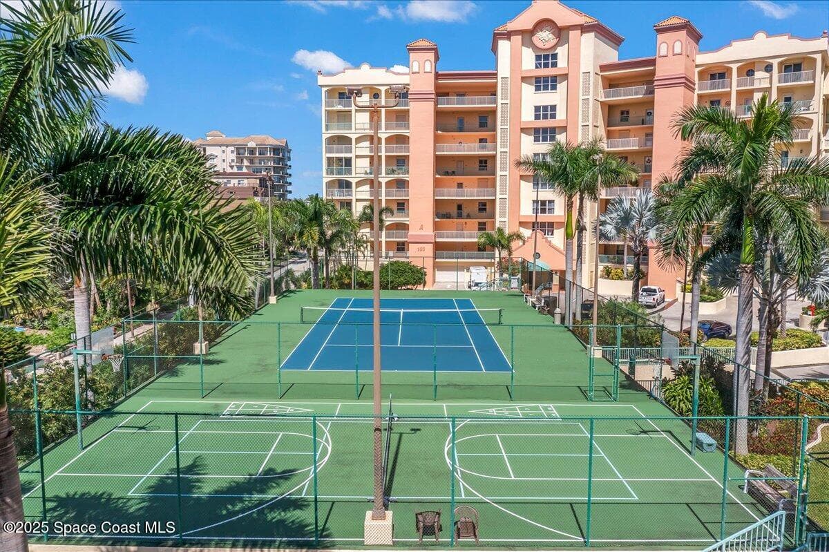 104 Riverside Drive 203 photo 3