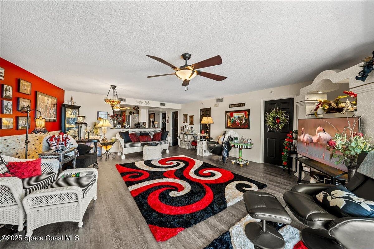 104 Riverside Drive 203 photo 14