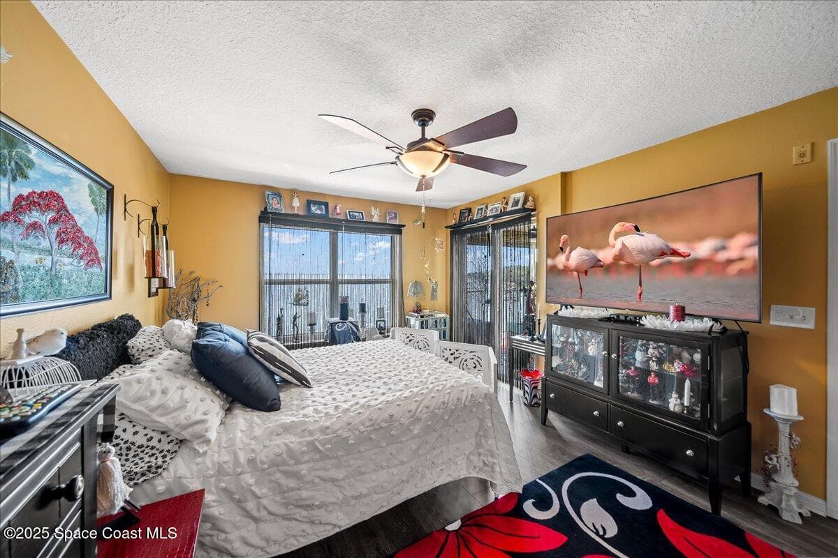 104 Riverside Drive 203 photo 23