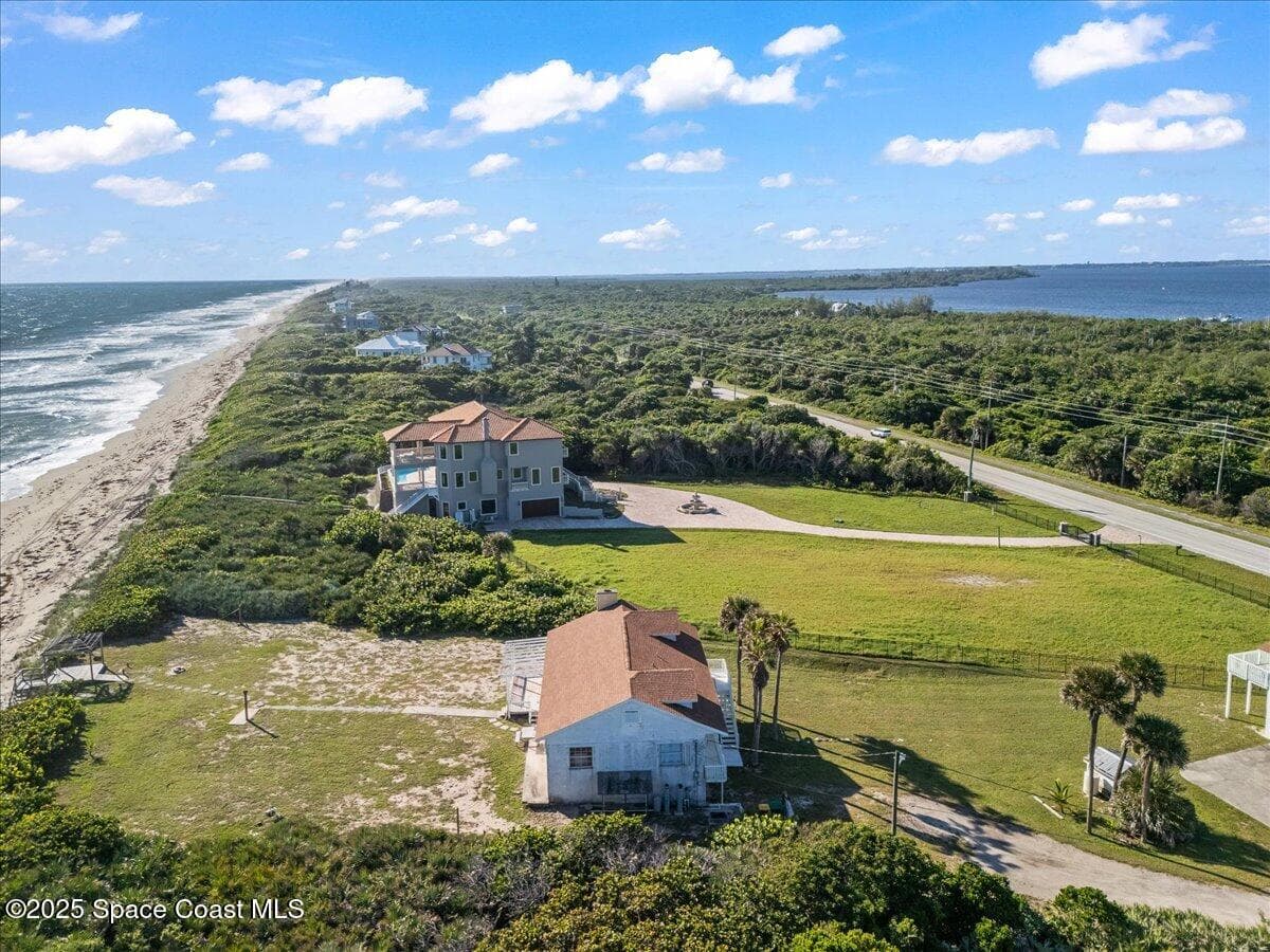 8515/ 8517/8519 Highway A1a S photo 2