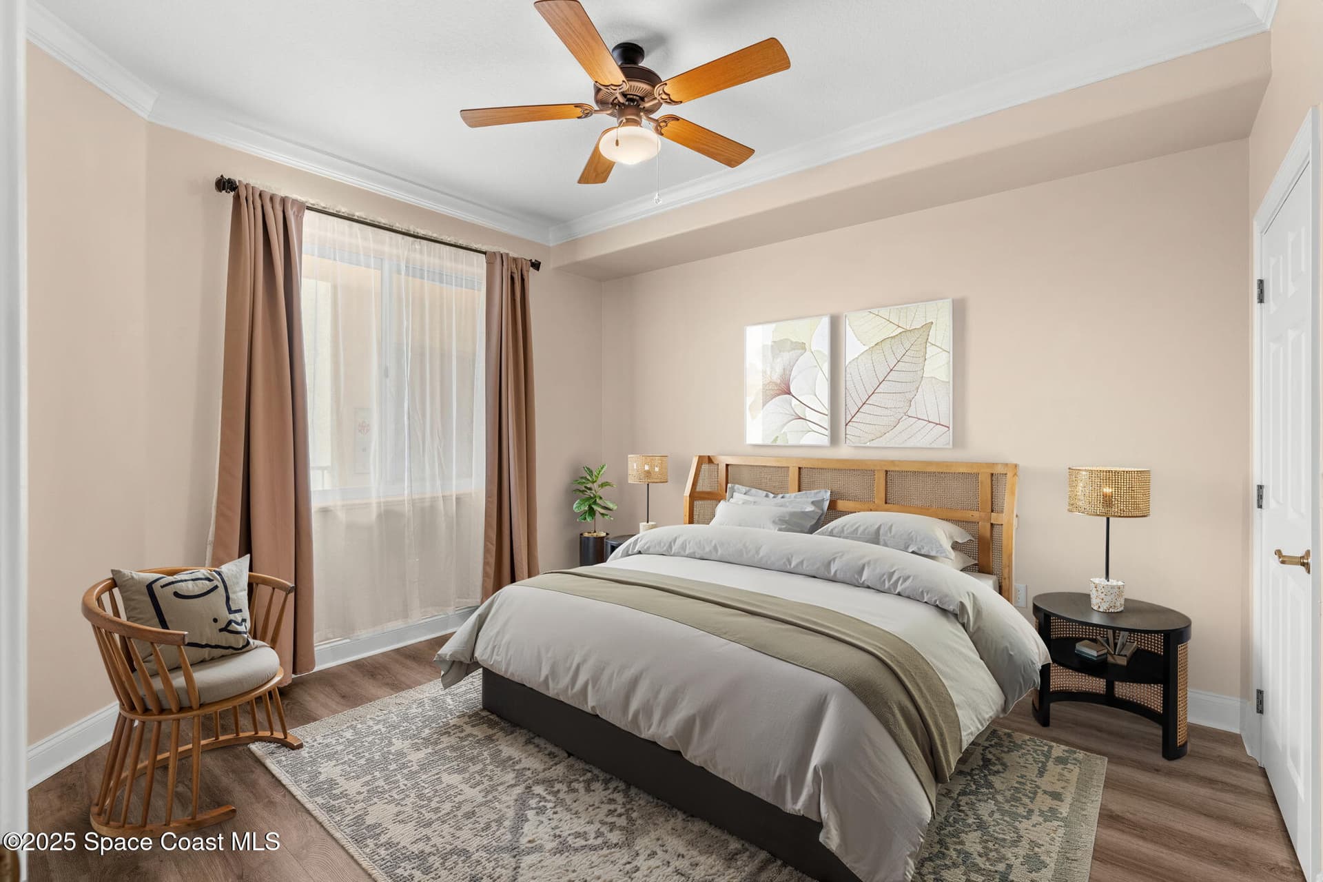 4007 N Harbor City Boulevard 402 photo 7