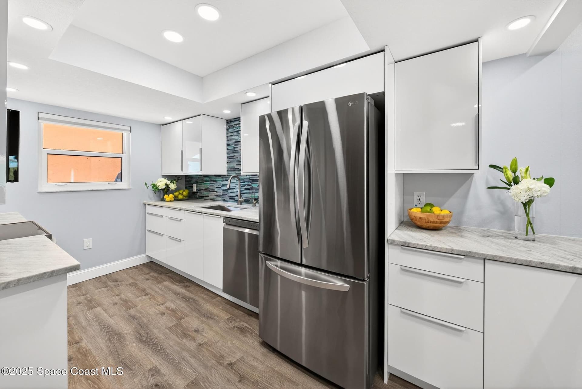 8000 Ridgewood Avenue 207 photo 9