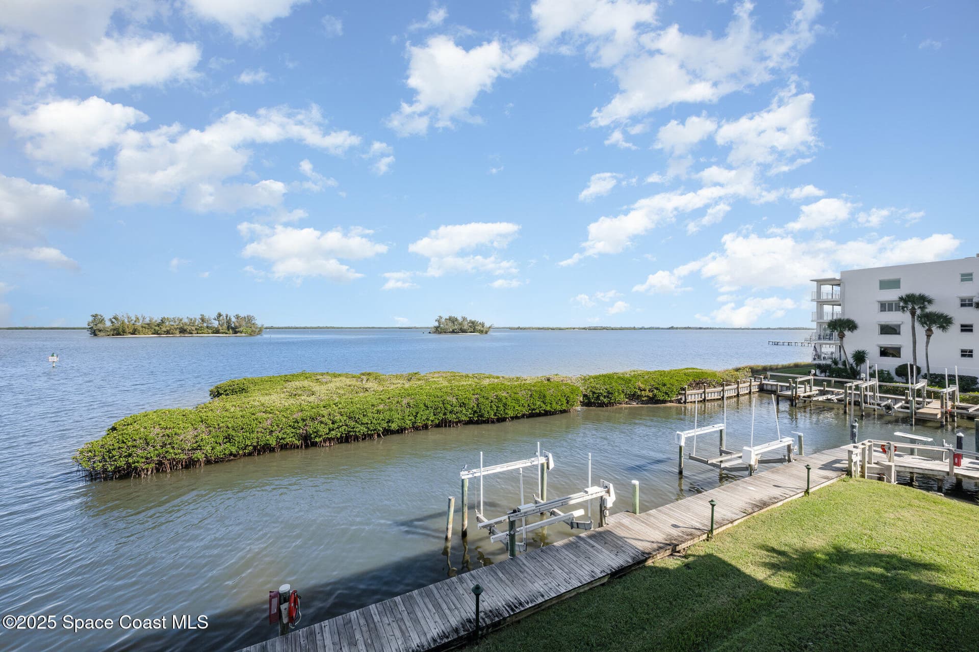 6029 N River Run Drive photo 21