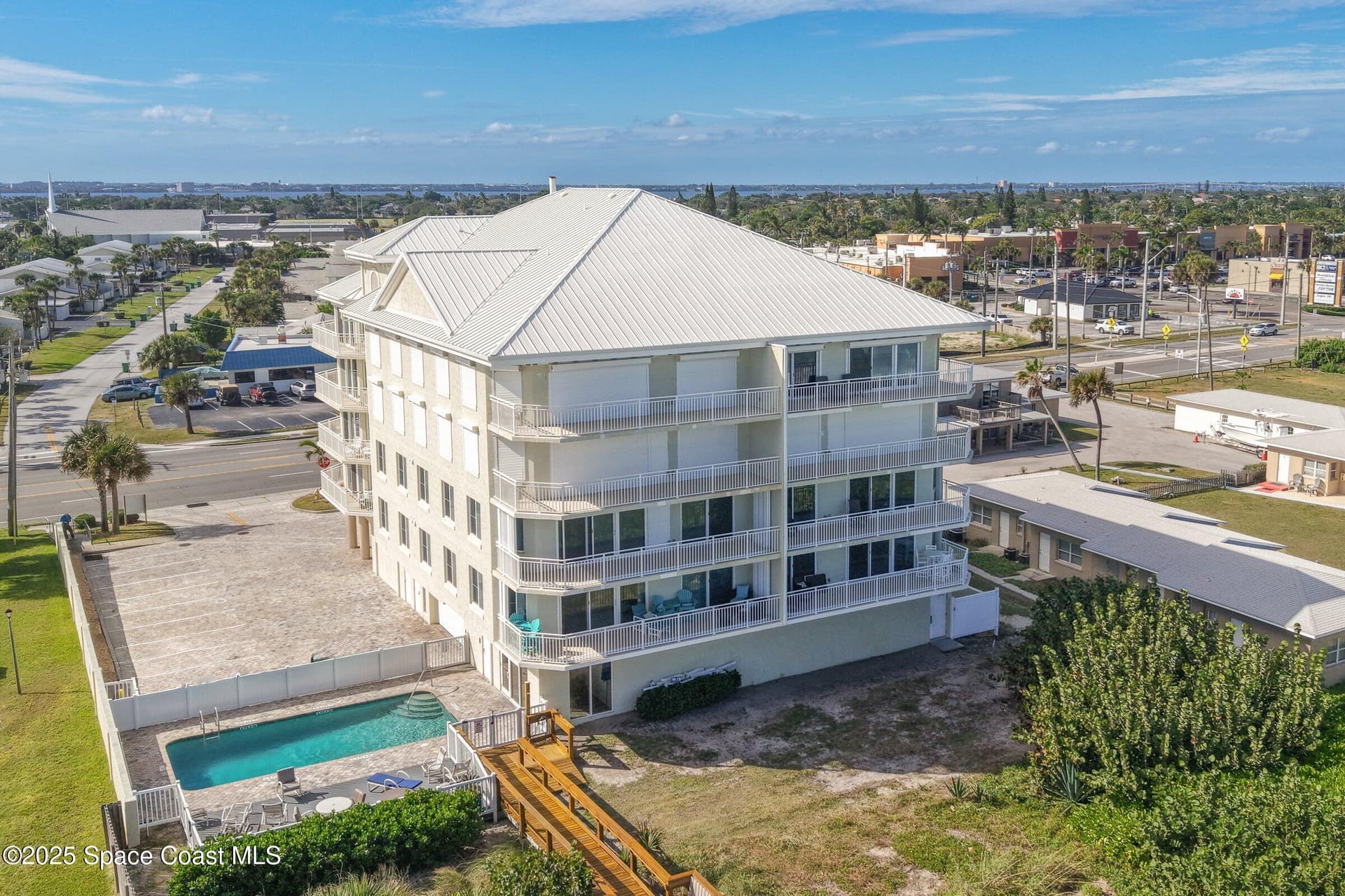 1125 N Highway A1A 501 photo 5