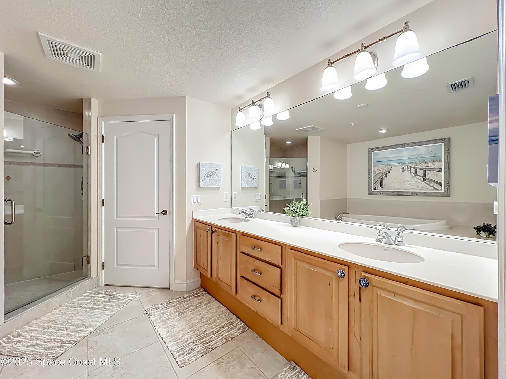 601 N Miramar Avenue 205 photo 13