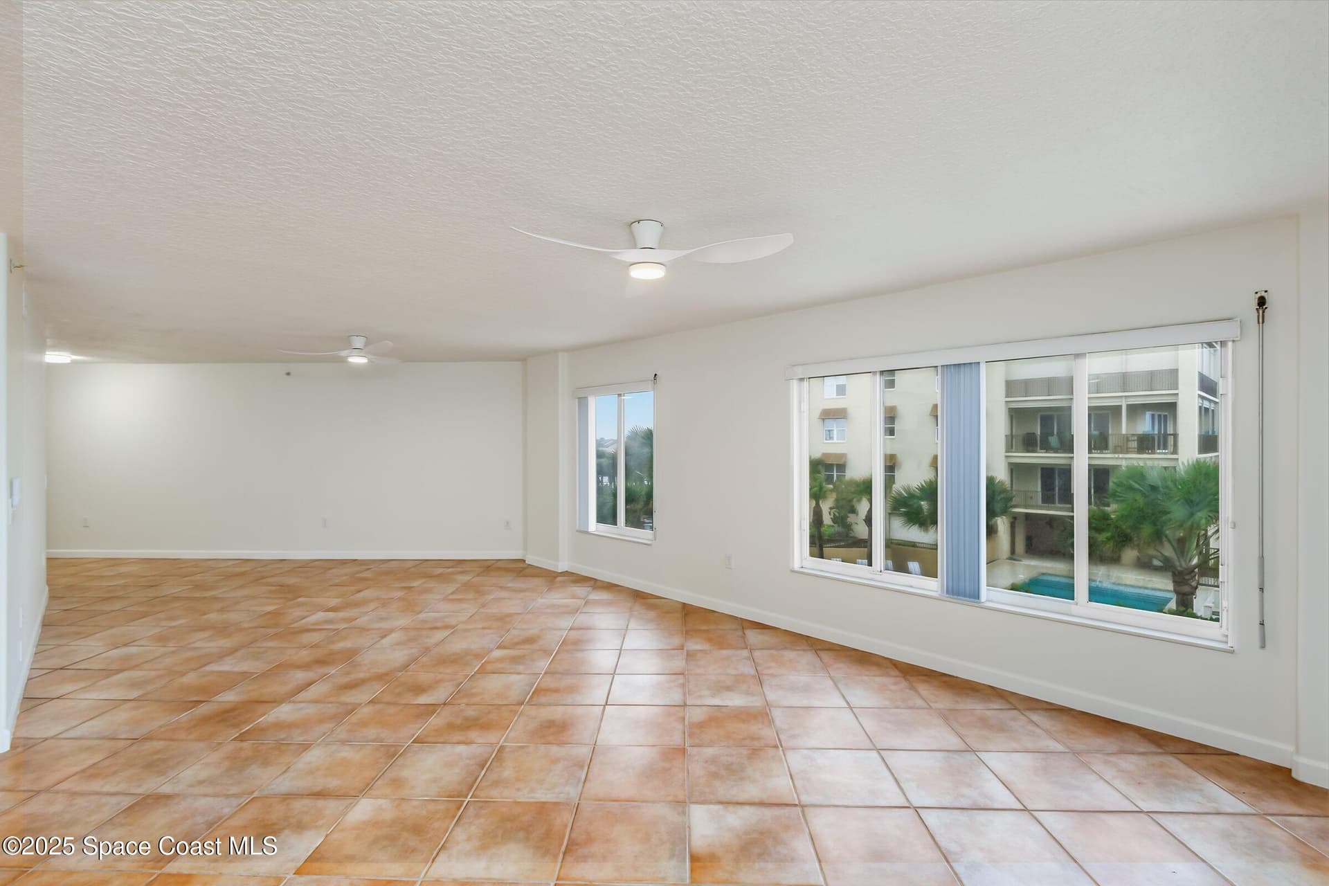 735 N Highway A1a 302 photo 24