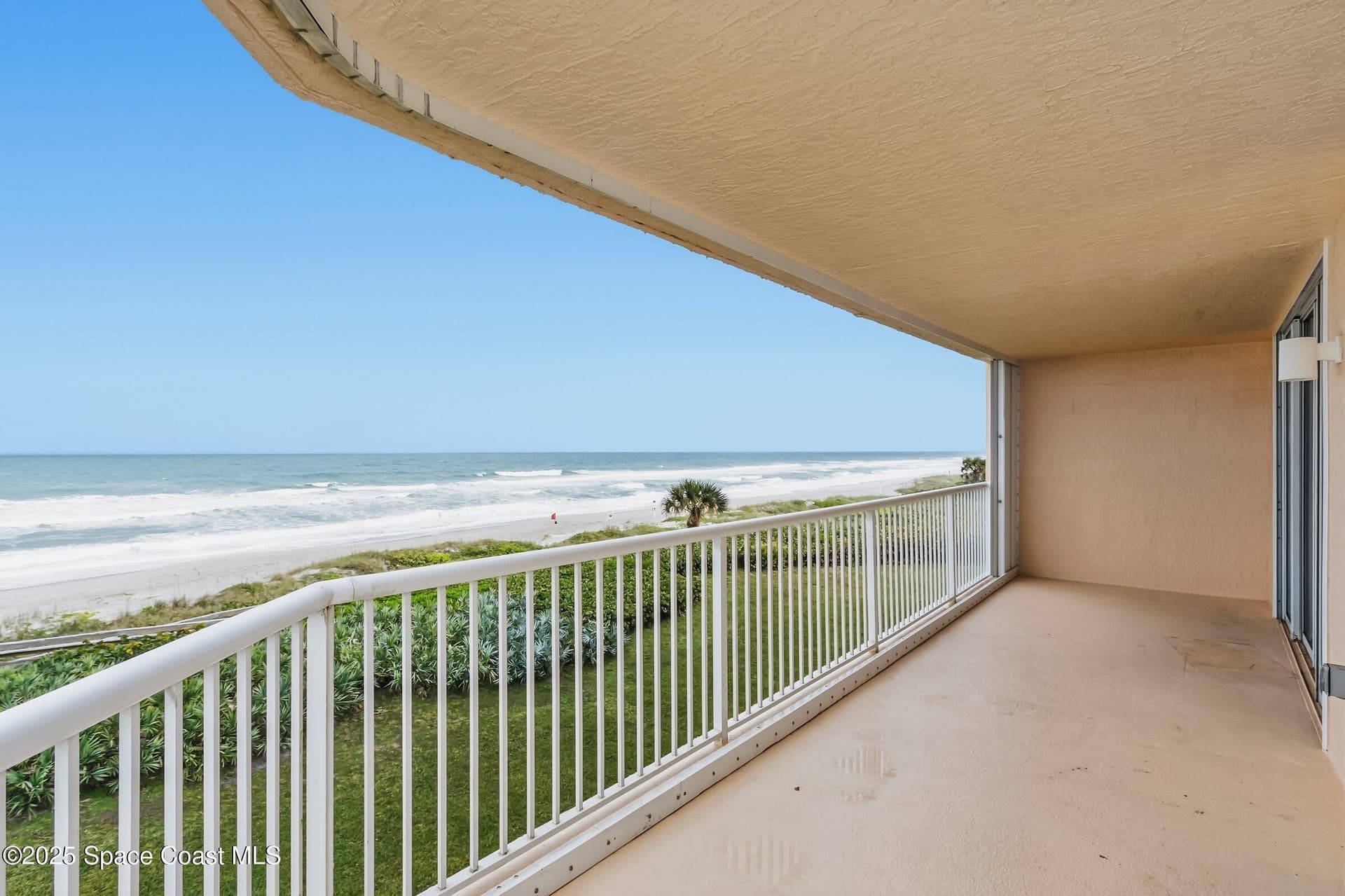 735 N Highway A1a 302 photo 7