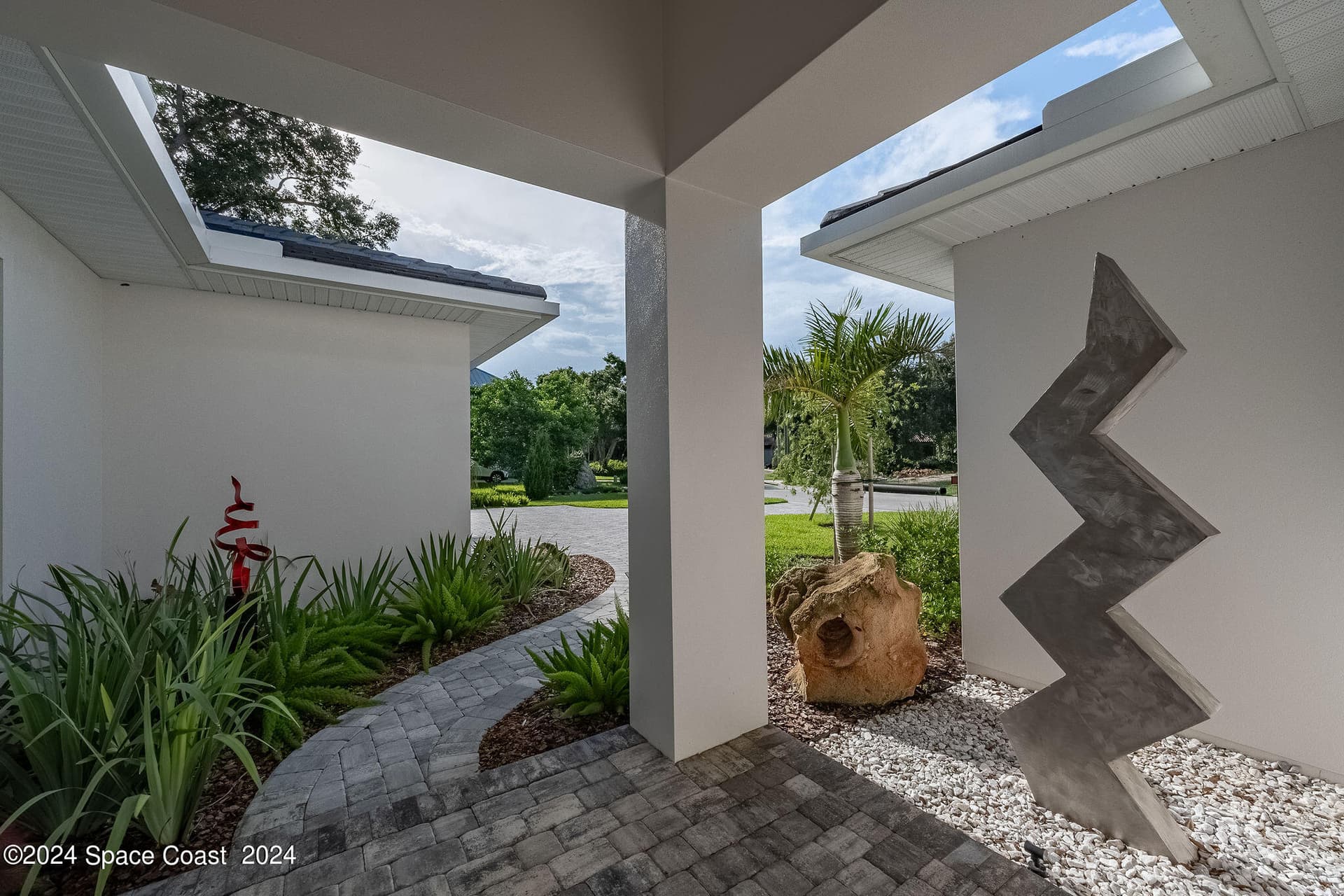 11 Bayshore Court photo 9