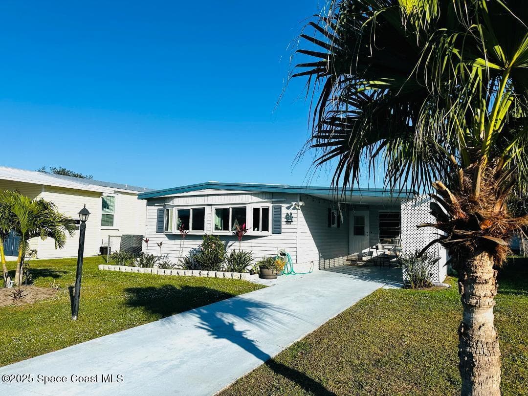 708 Lark Drive photo 22