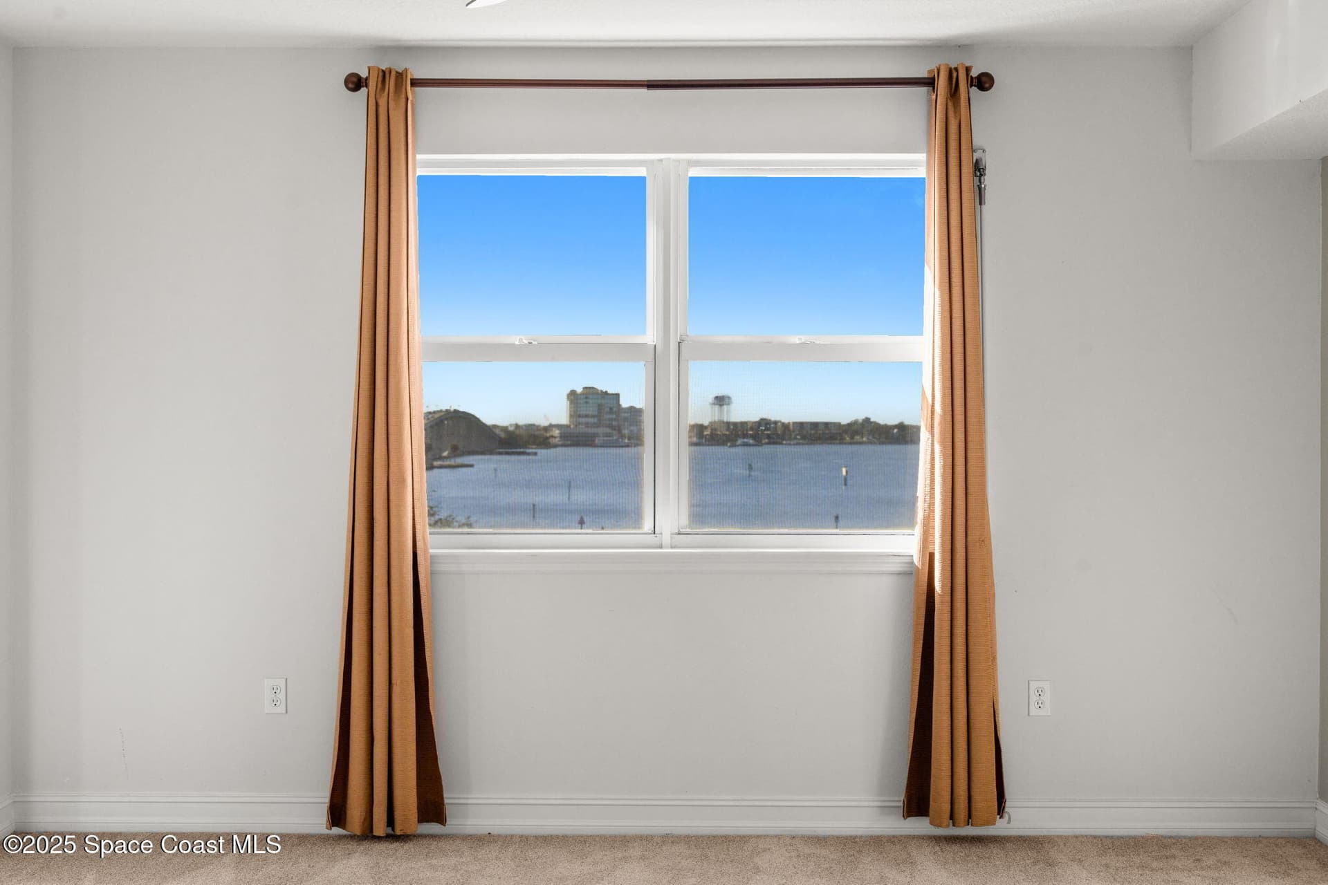 134 Starboard Lane 301 photo 17