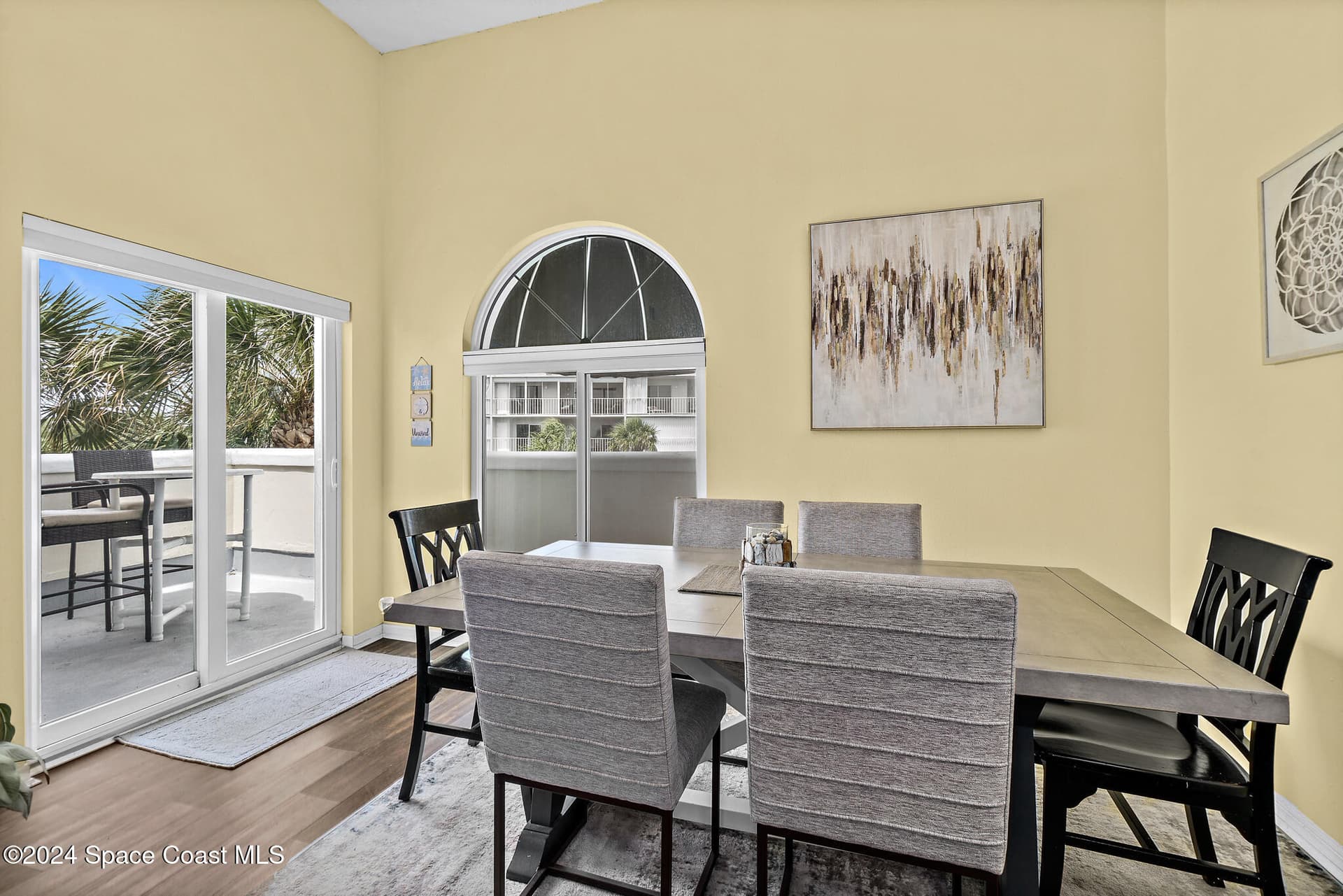 8600 Ridgewood Avenue 1311 photo 4