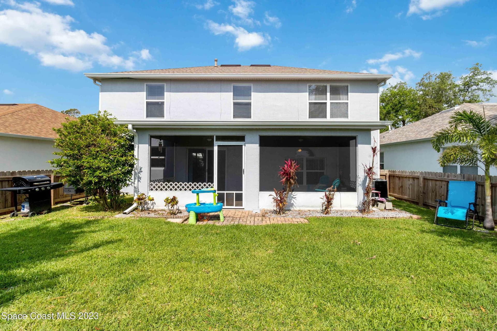 1531 Vista Lake Circle photo 8