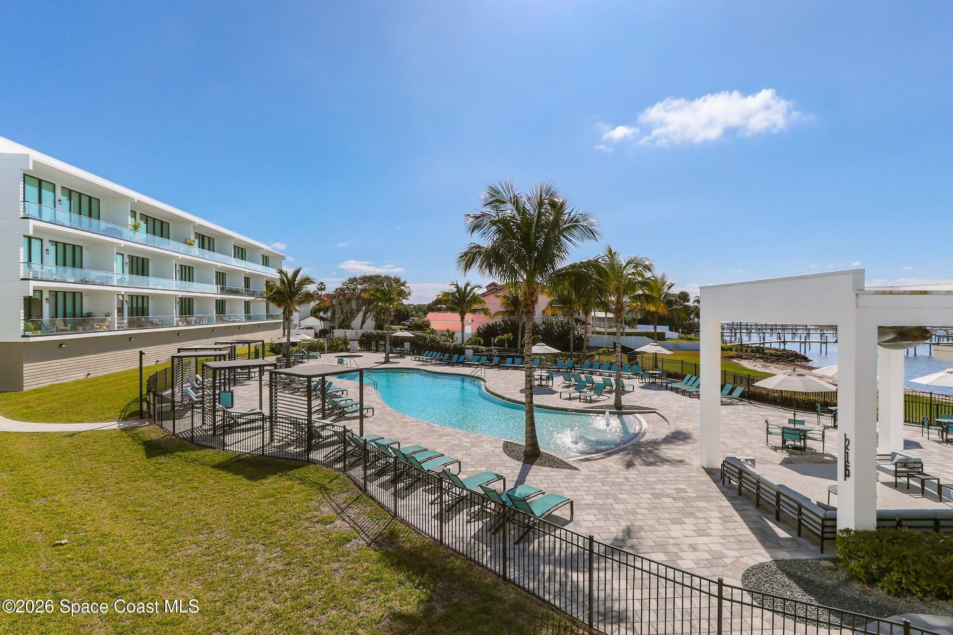 225 Strand Drive 204 photo 10