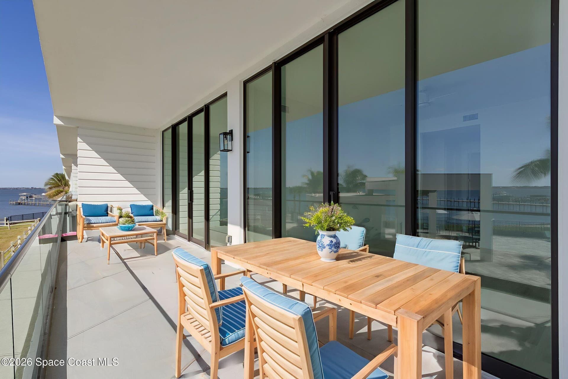 225 Strand Drive 204 photo 9