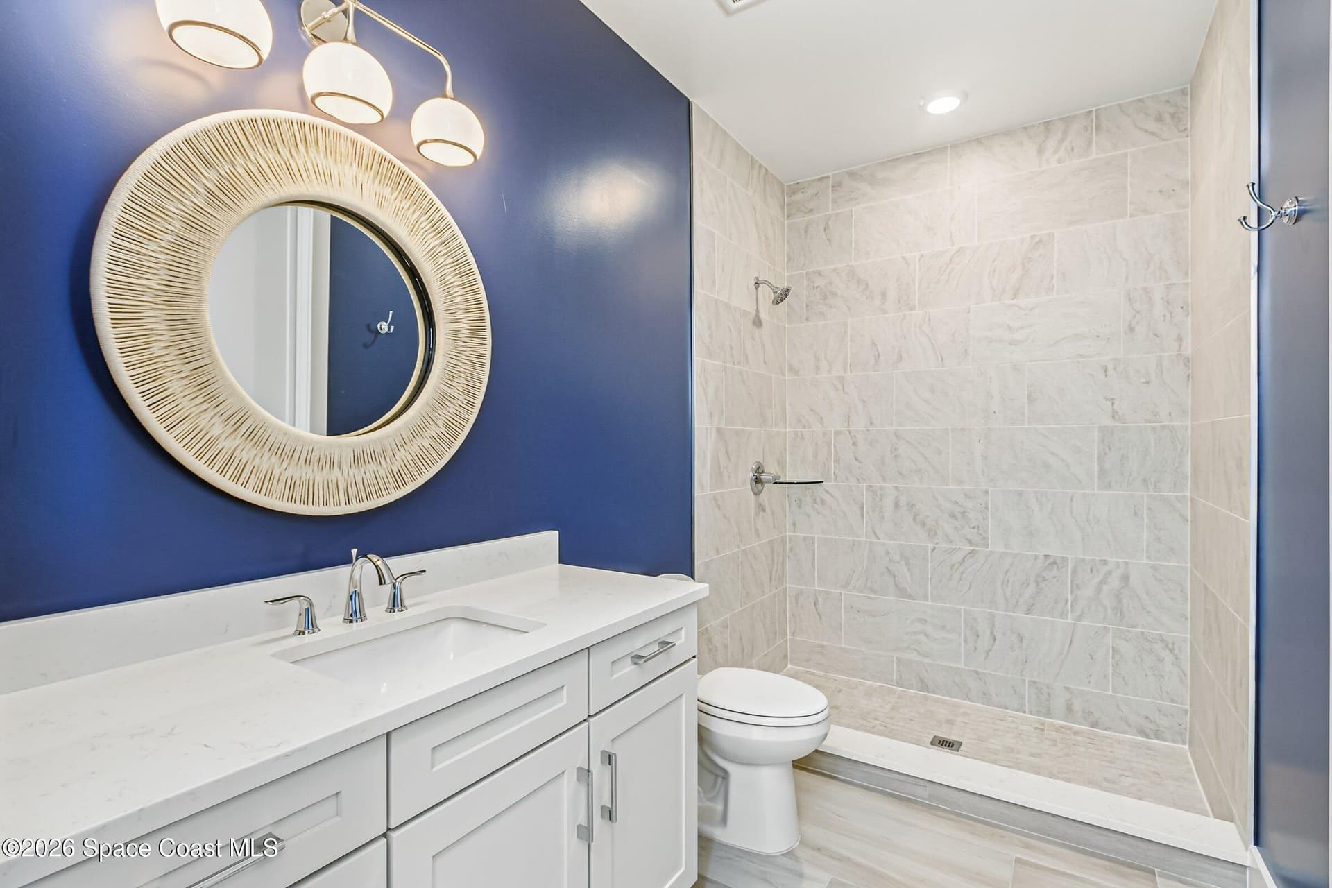 225 Strand Drive 204 photo 17