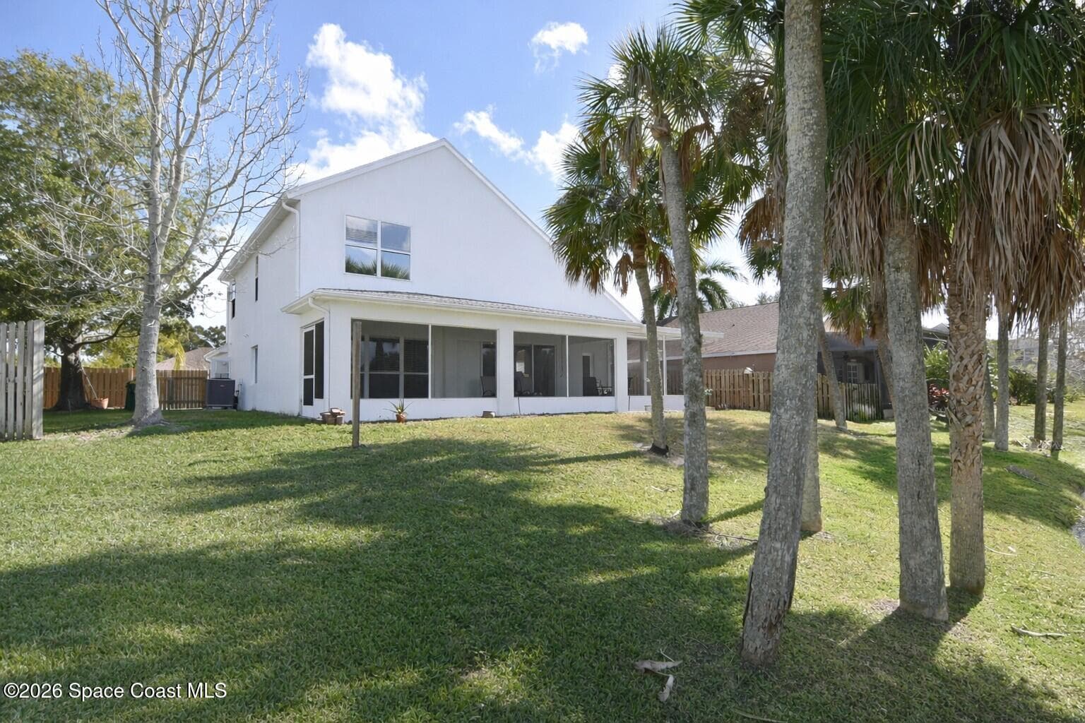 1594 Stafford Avenue photo 18