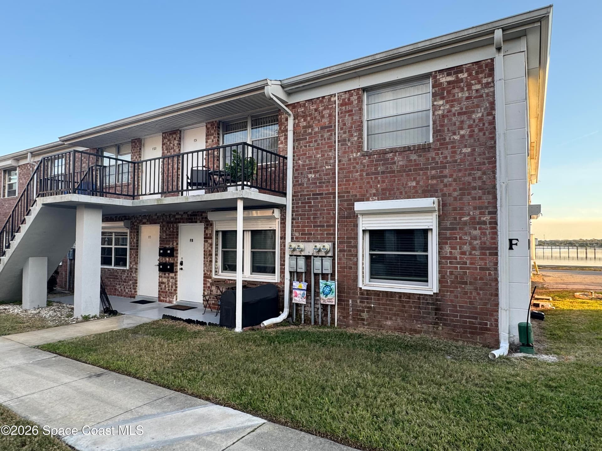 190 E Olmstead Drive F8 photo 1