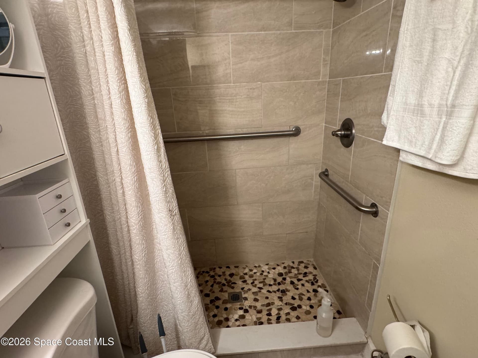 190 E Olmstead Drive F8 photo 24