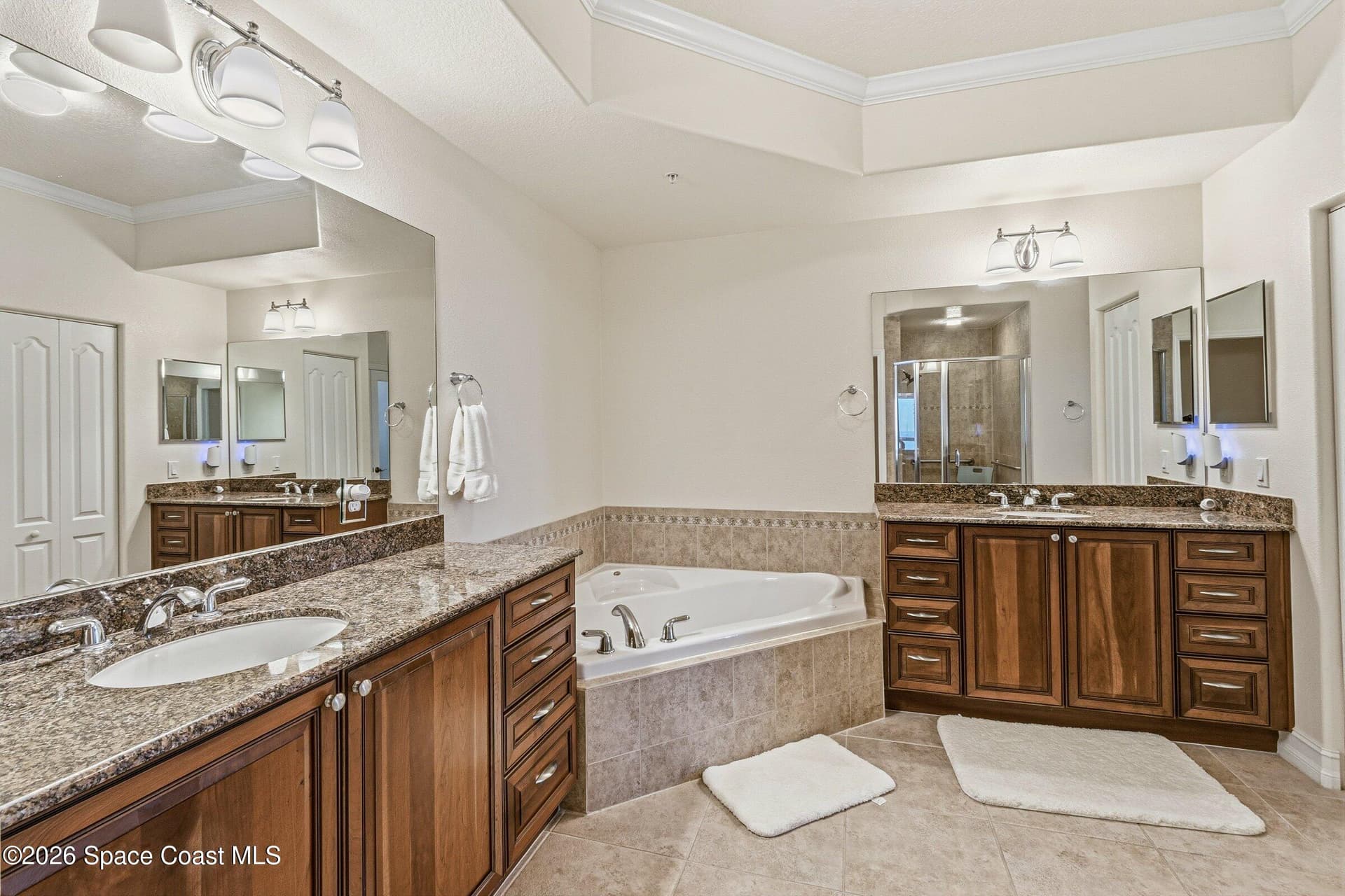 3205 S Washington Avenue 402b photo 16
