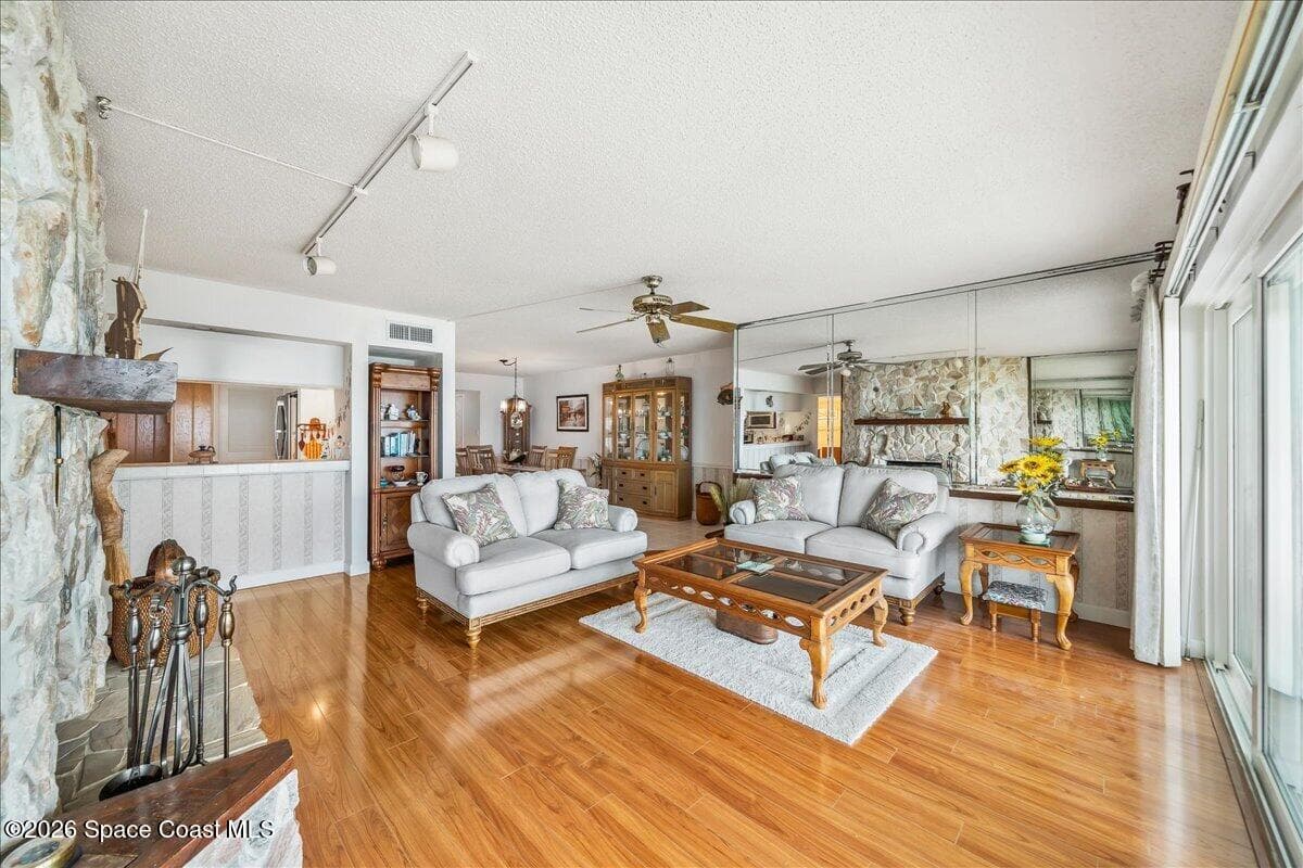 2101 Atlantic Street 522 photo 11