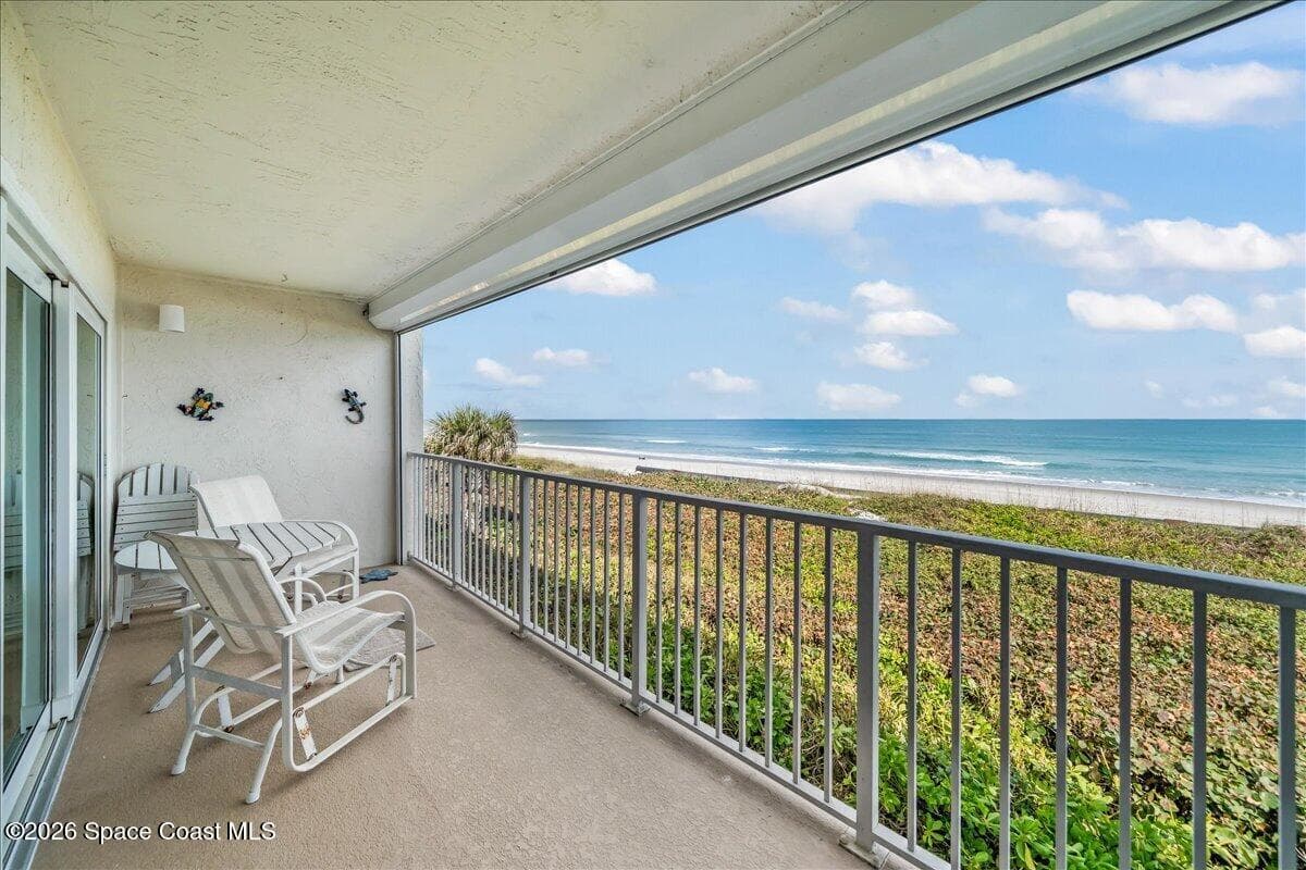2101 Atlantic Street 522 photo 3