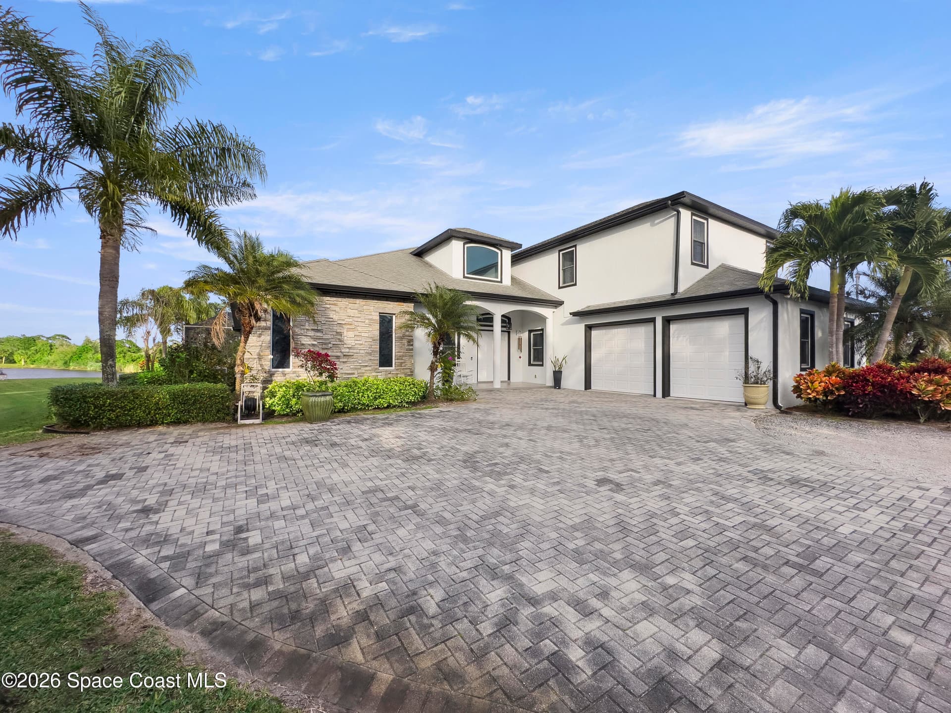 4762 Blossom Ridge Place photo 3