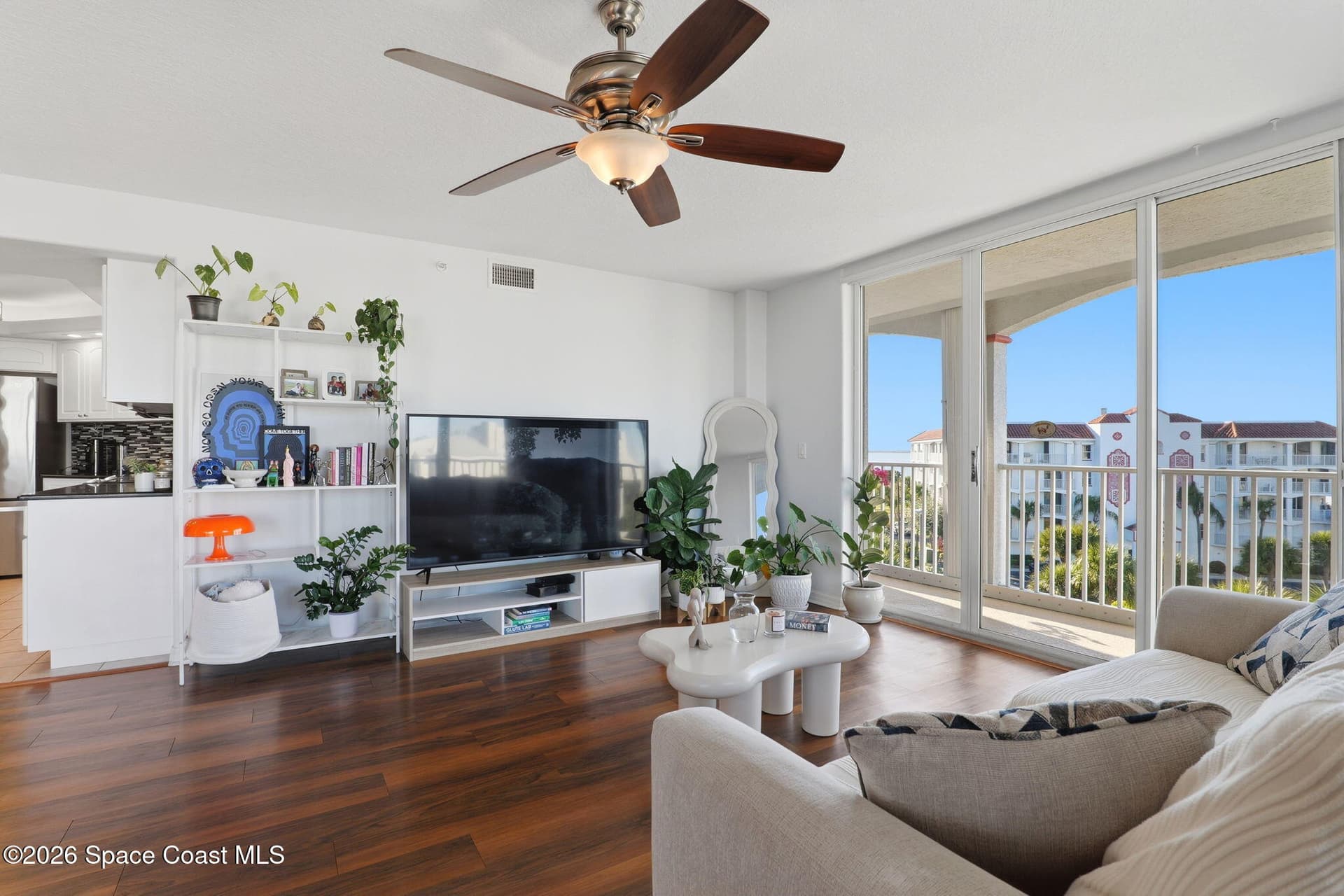 8903 Laguna Lane 503 photo 14