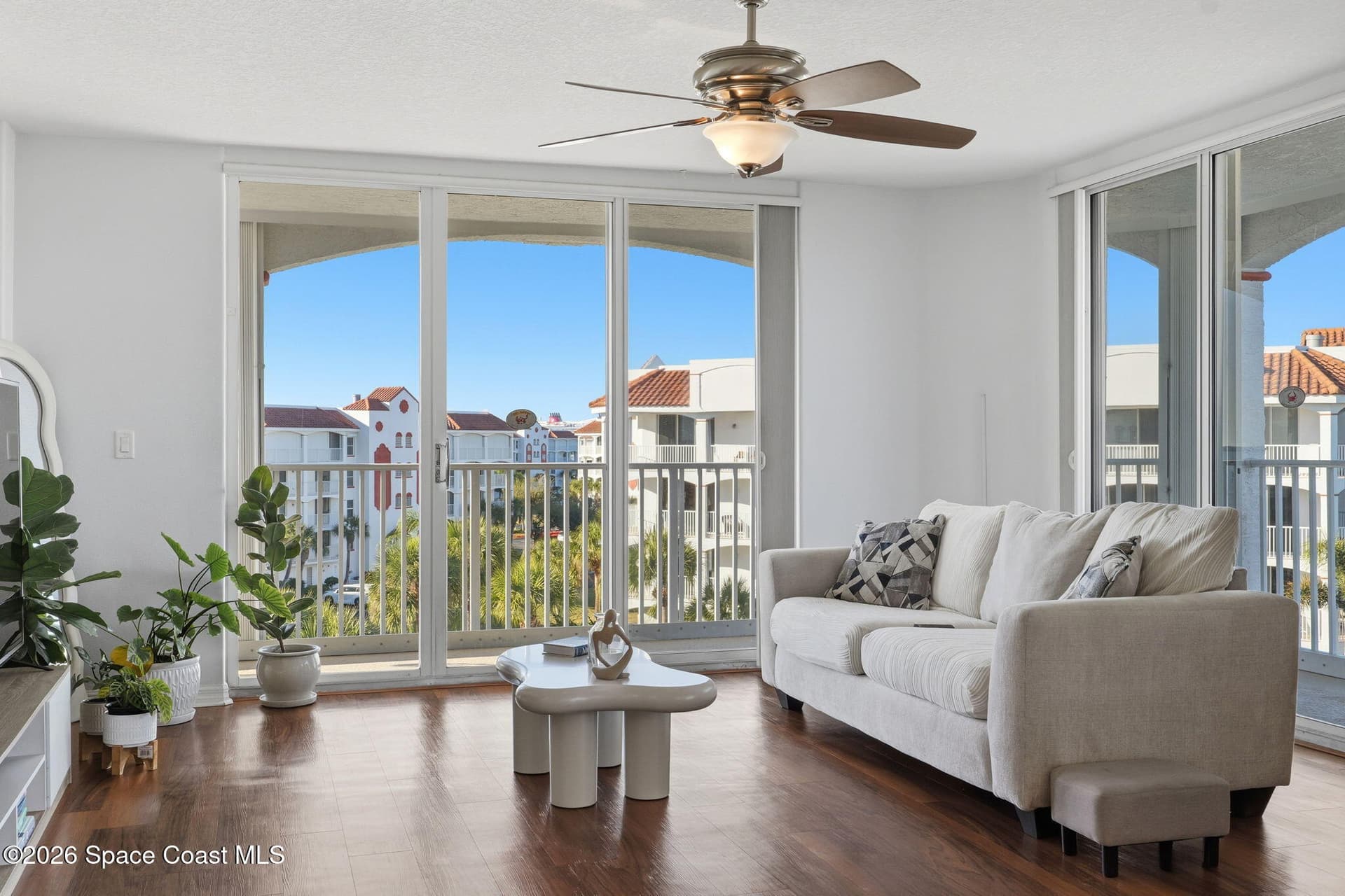8903 Laguna Lane 503 photo 15