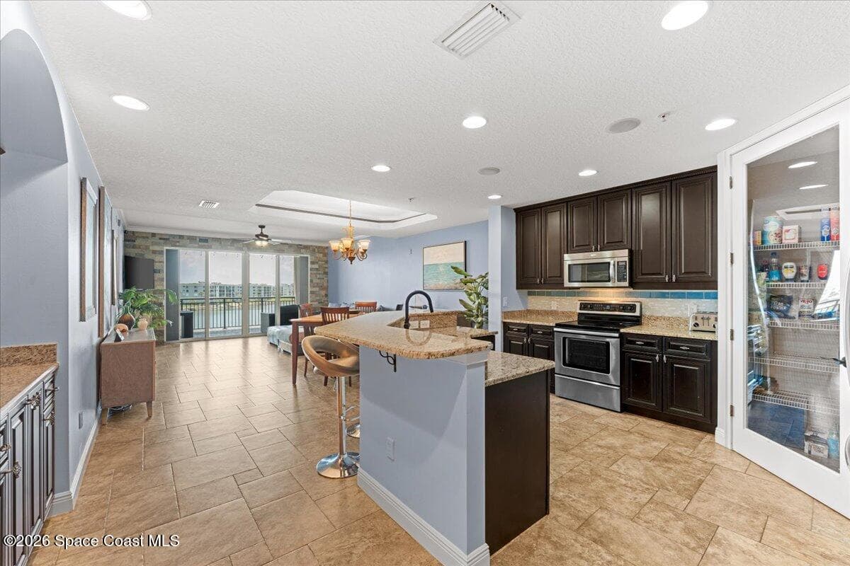 4125 W End Road 405 photo 5