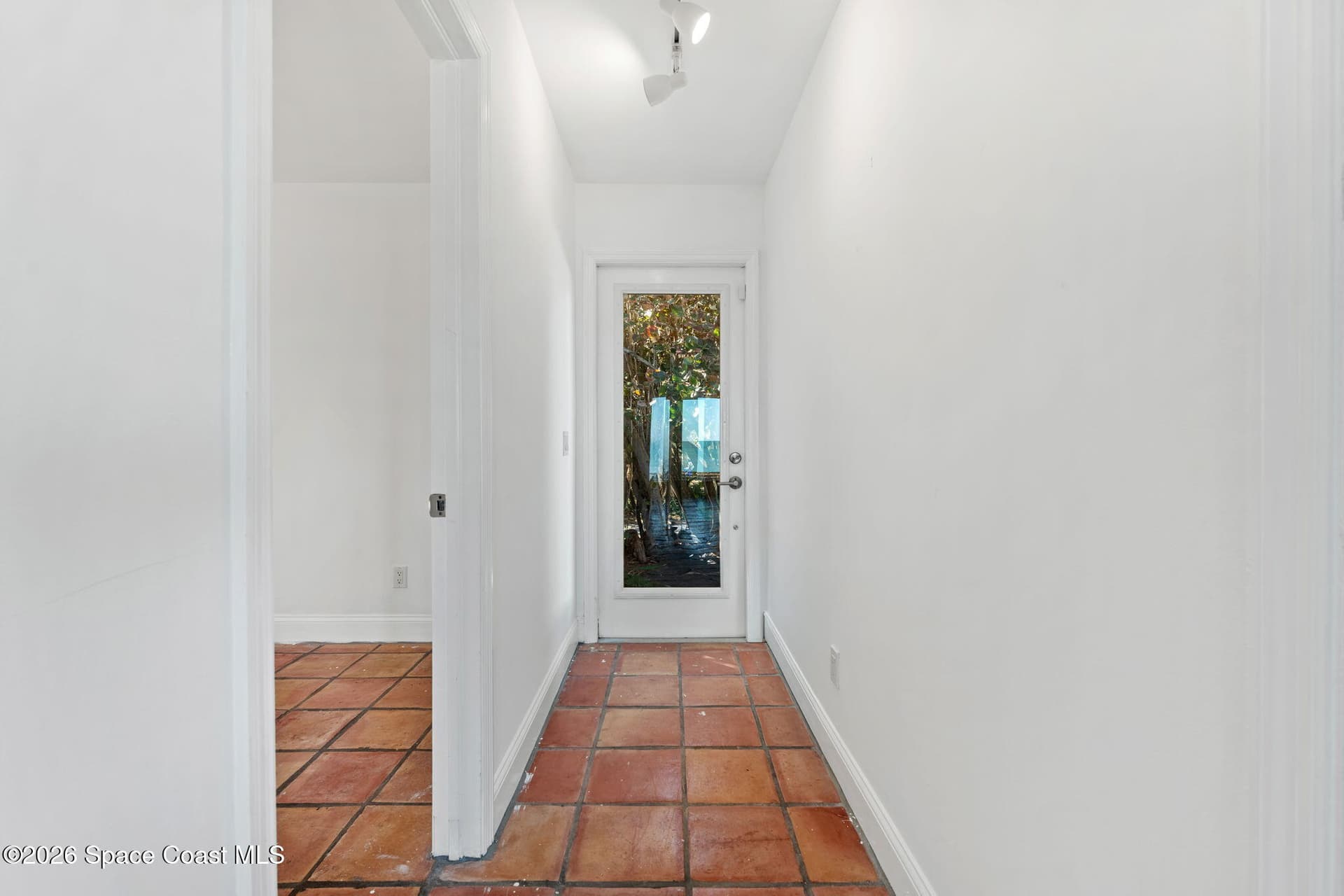9556 Doubloon Drive photo 17