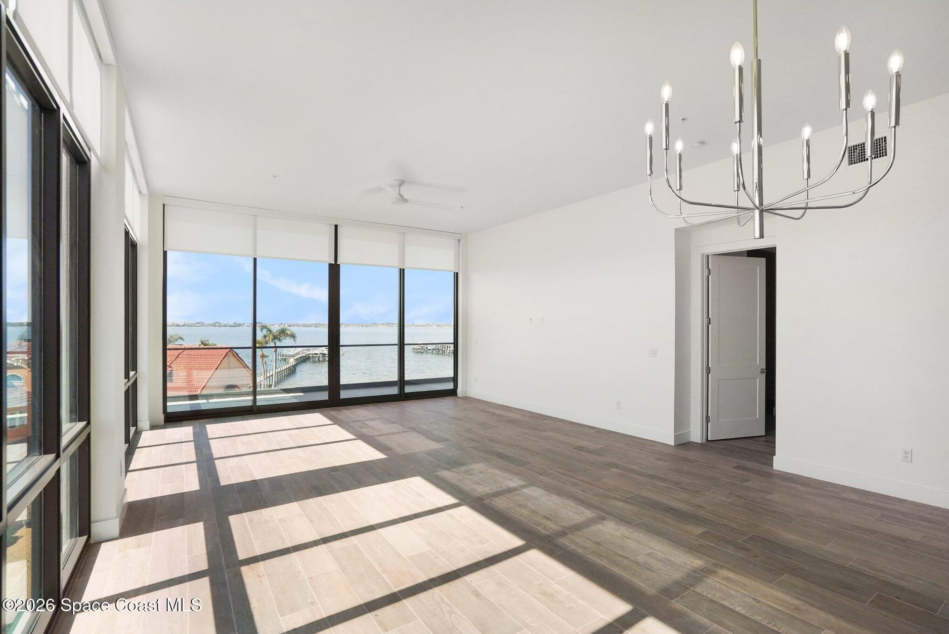 205 Strand Drive 401 photo 6