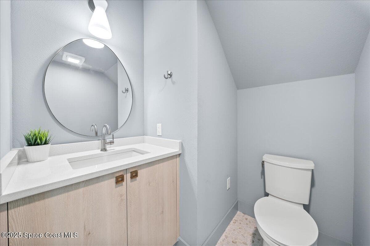 5302 Riveredge Drive photo 17