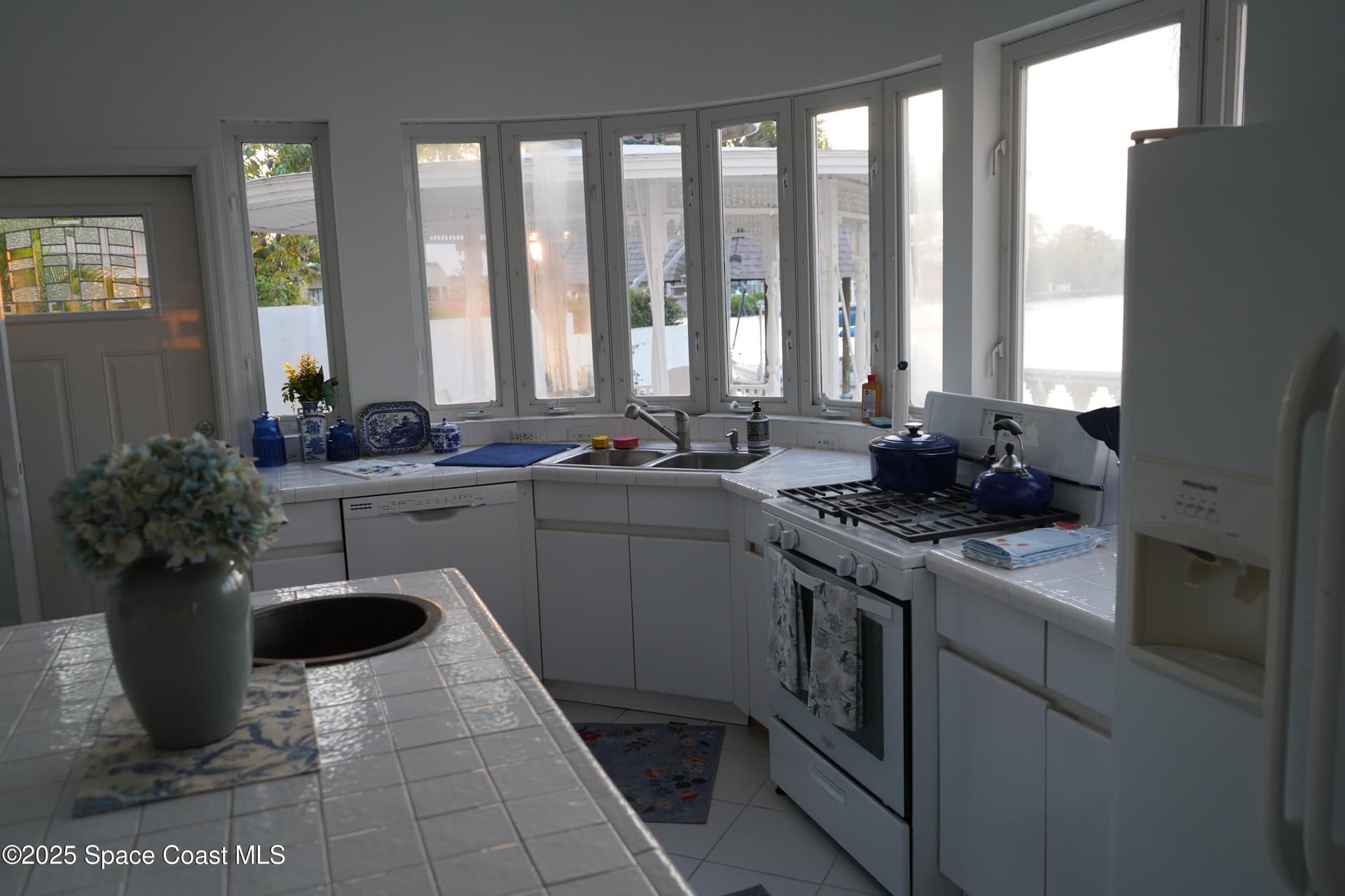 345 S Point Court photo 12