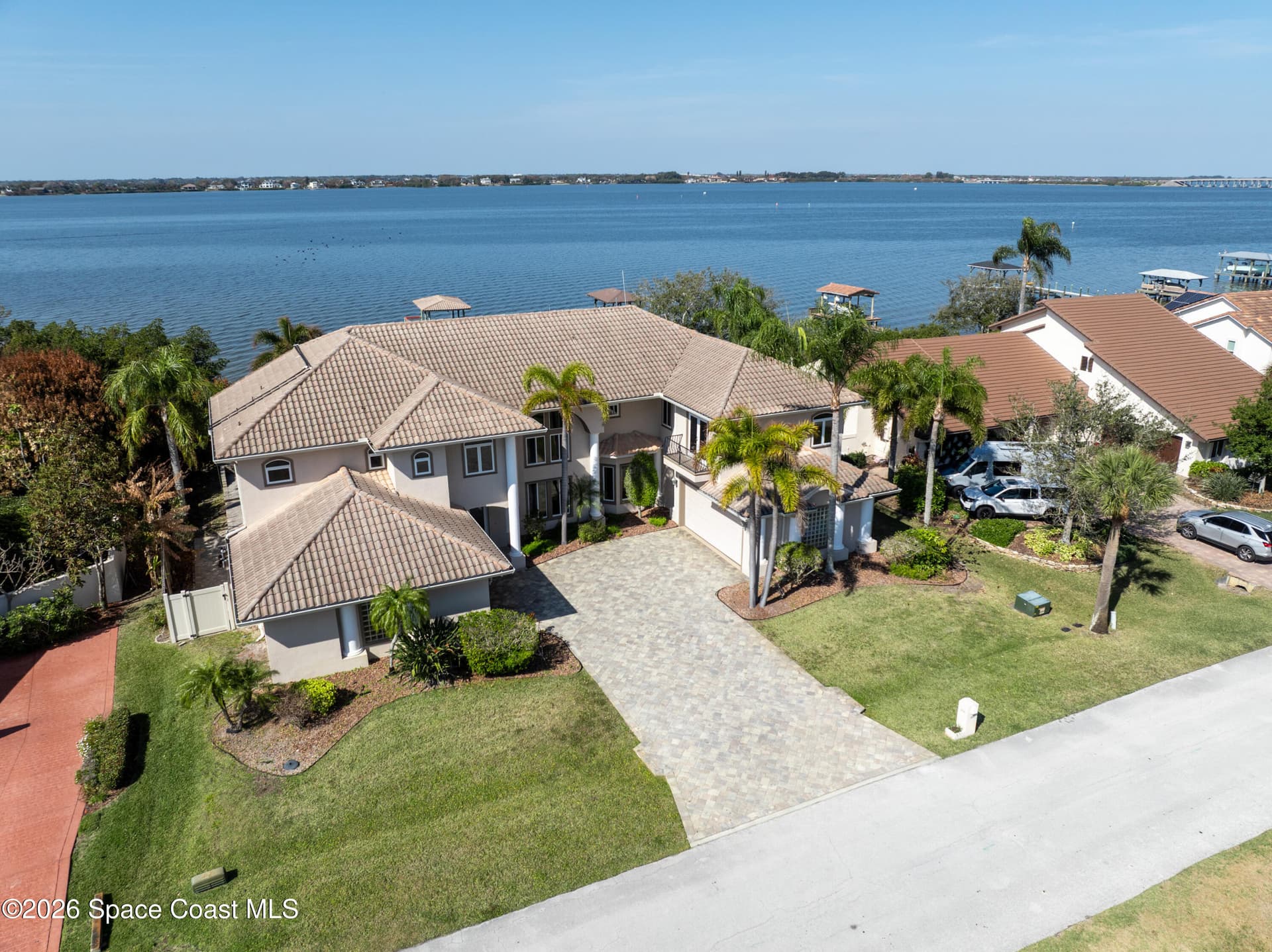 650 Loggerhead Island Drive photo 5