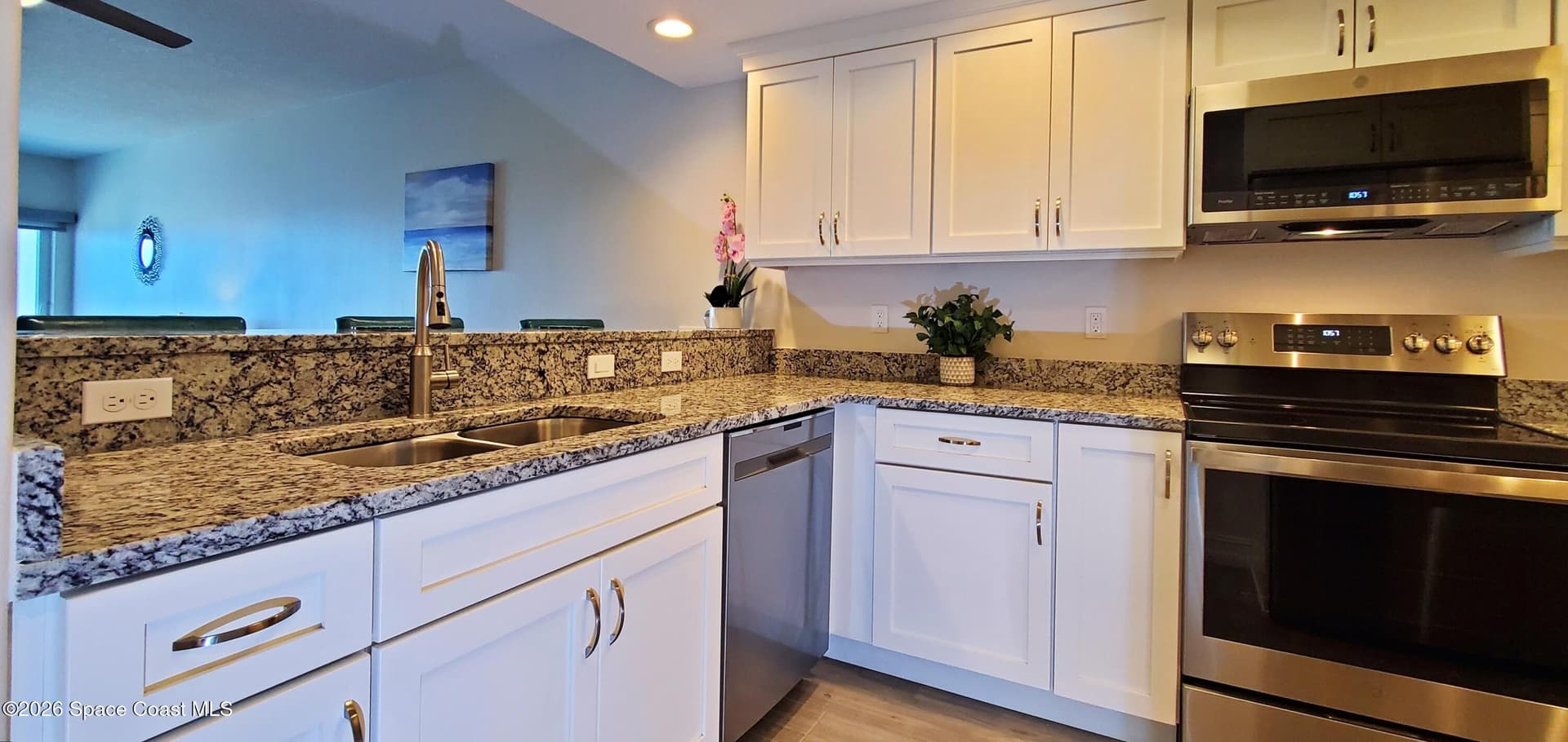 1805 Riverside Drive 205 photo 19