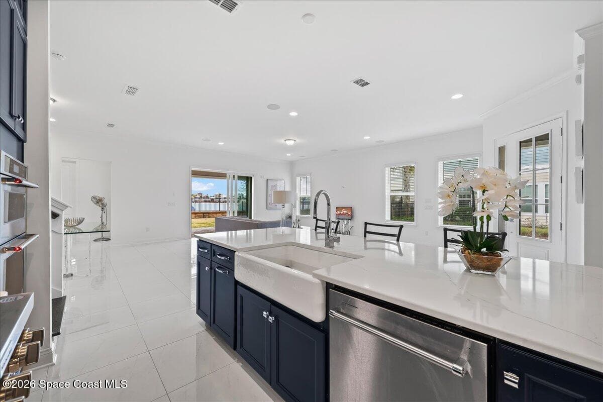 431 Marquesa Circle photo 9