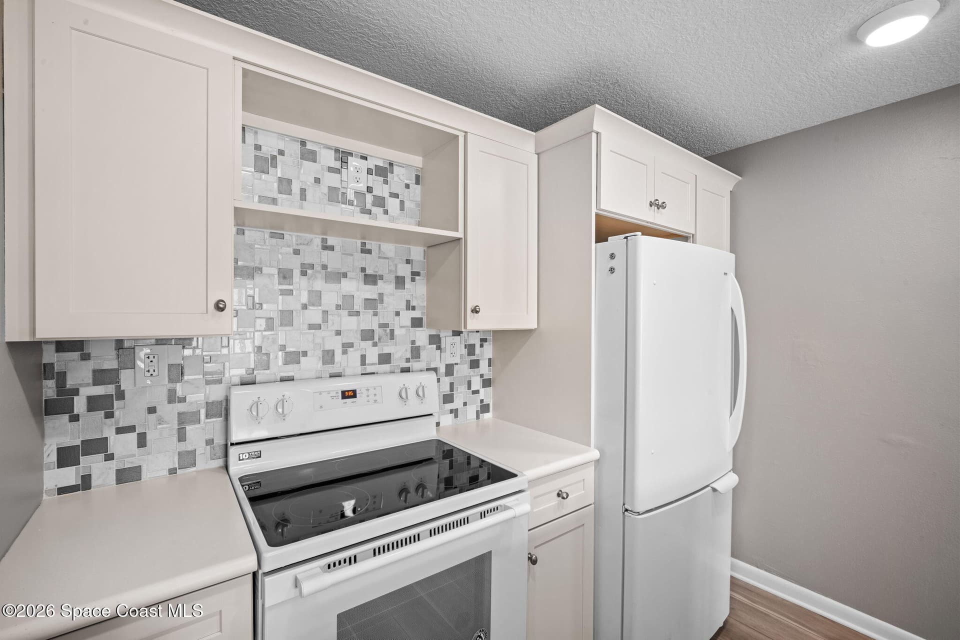 2727 N Wickham Road 102-8 photo 4
