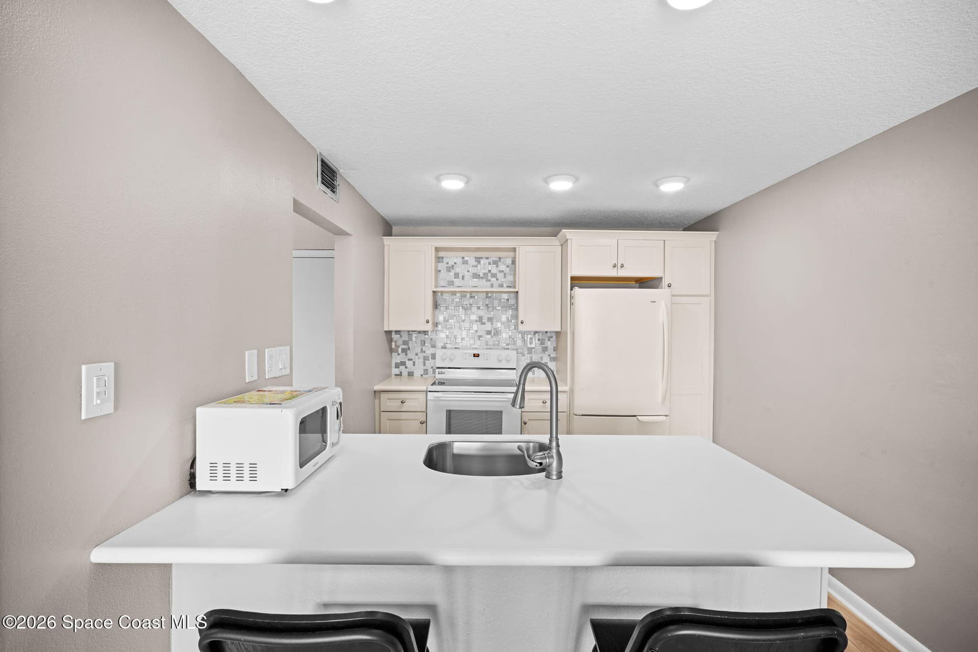 2727 N Wickham Road 102-8 photo 6