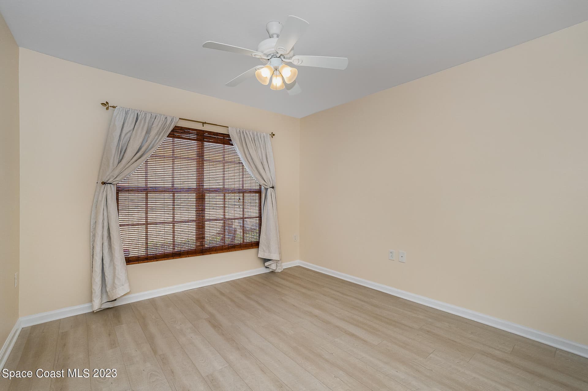 1265 Luminary Circle 105 photo 17