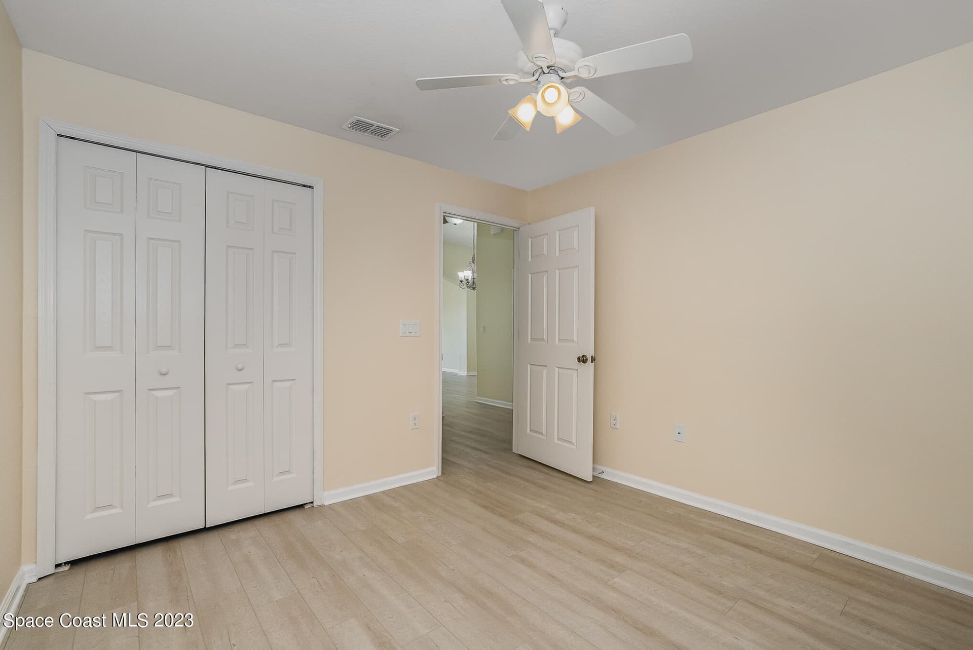 1265 Luminary Circle 105 photo 18