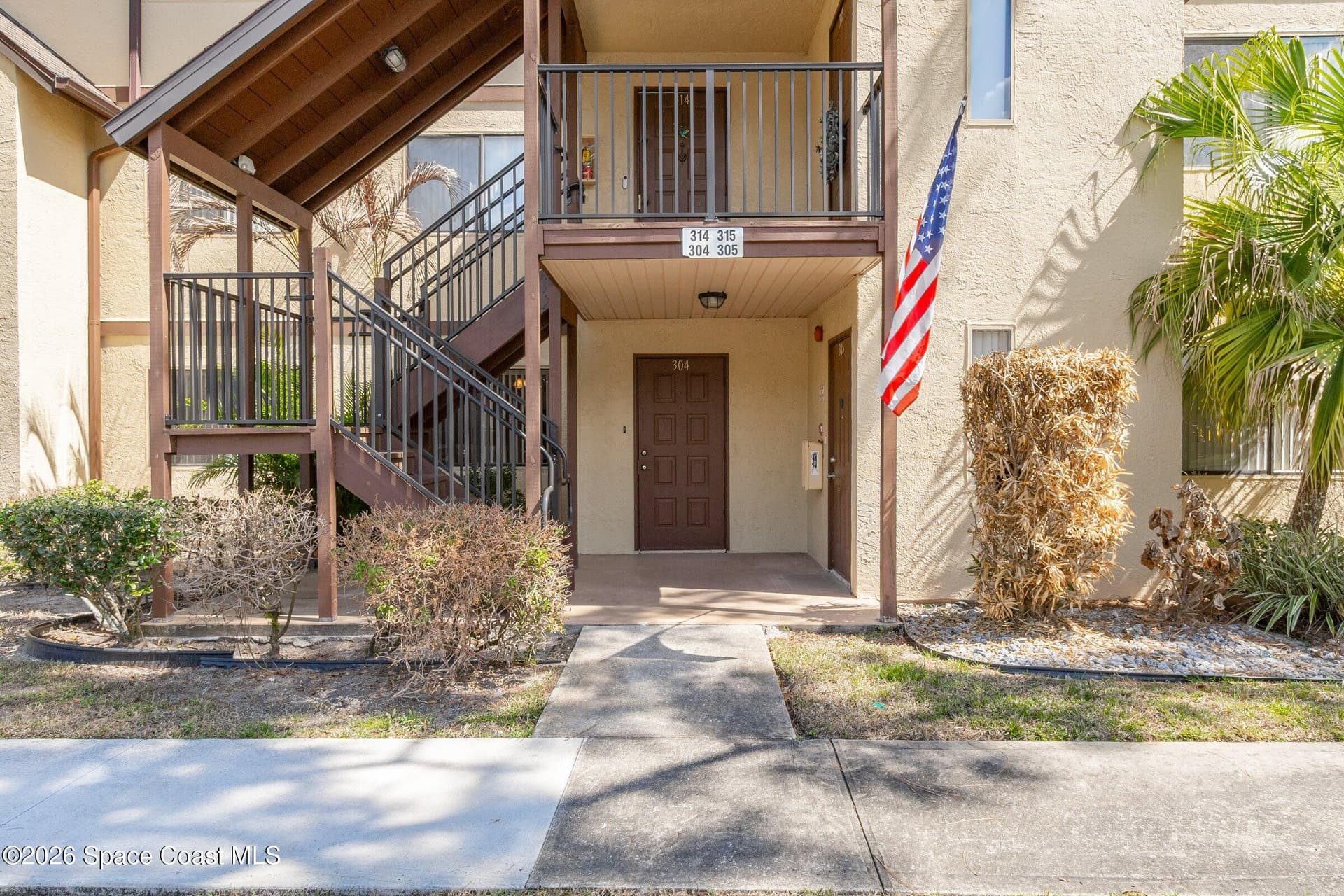 7820 Shadowood Drive 304 photo 1