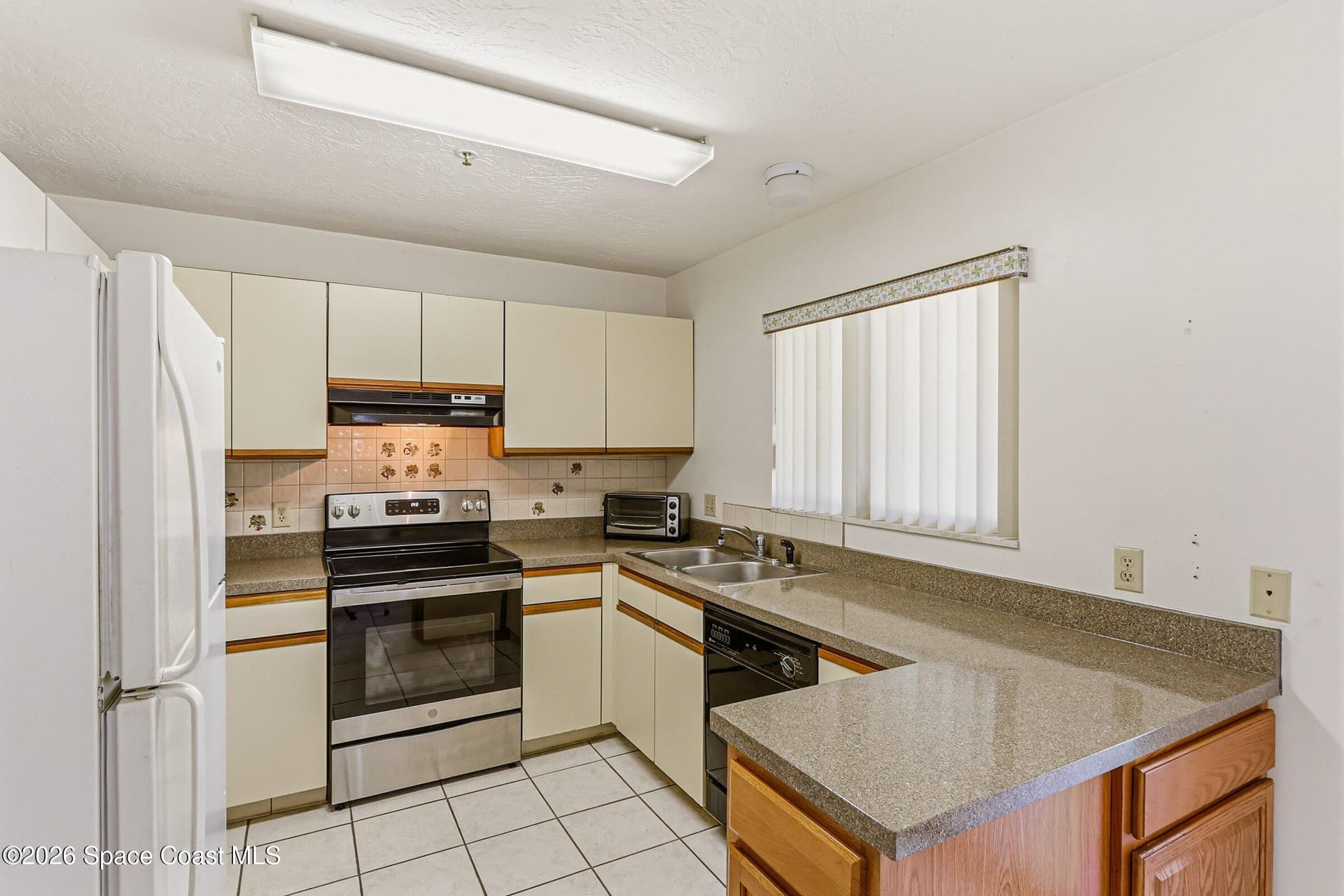 7820 Shadowood Drive 304 photo 15