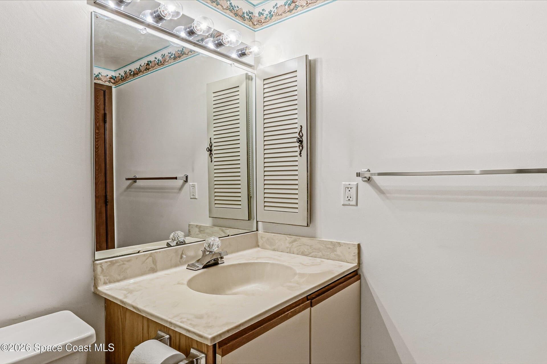 7820 Shadowood Drive 304 photo 24