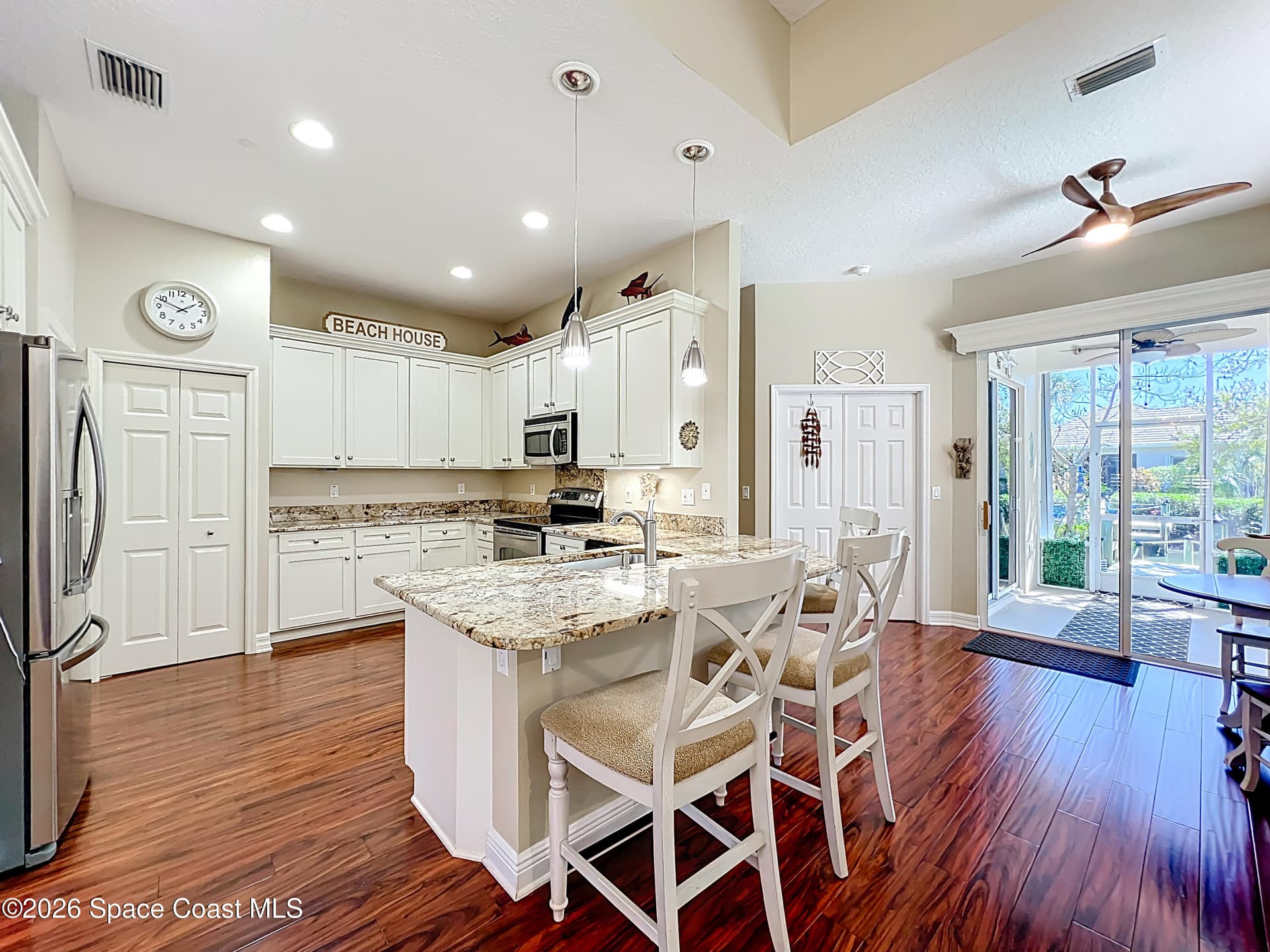 383 Pentland Drive photo 16