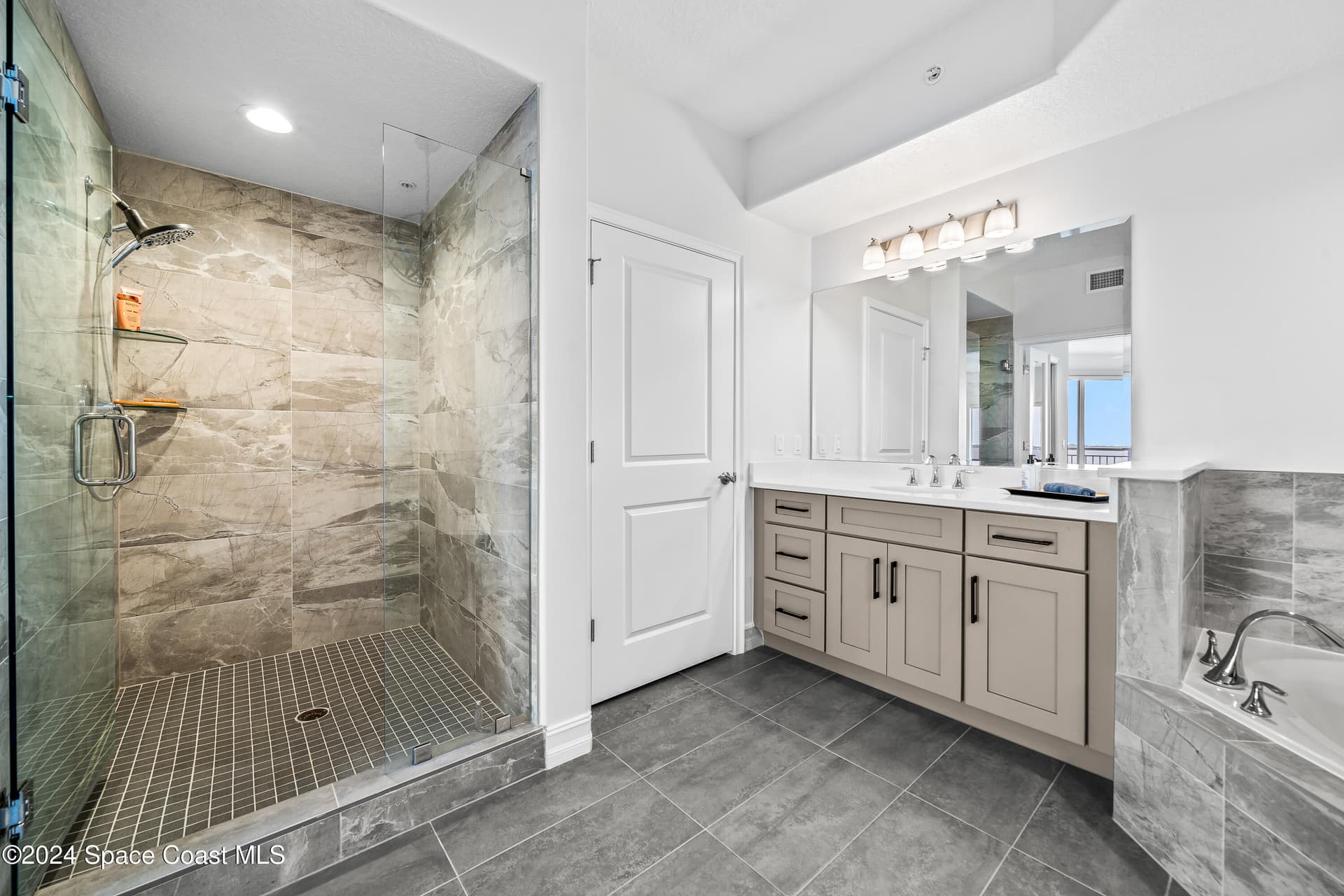 1465 S Harbor City Boulevard 702 photo 21