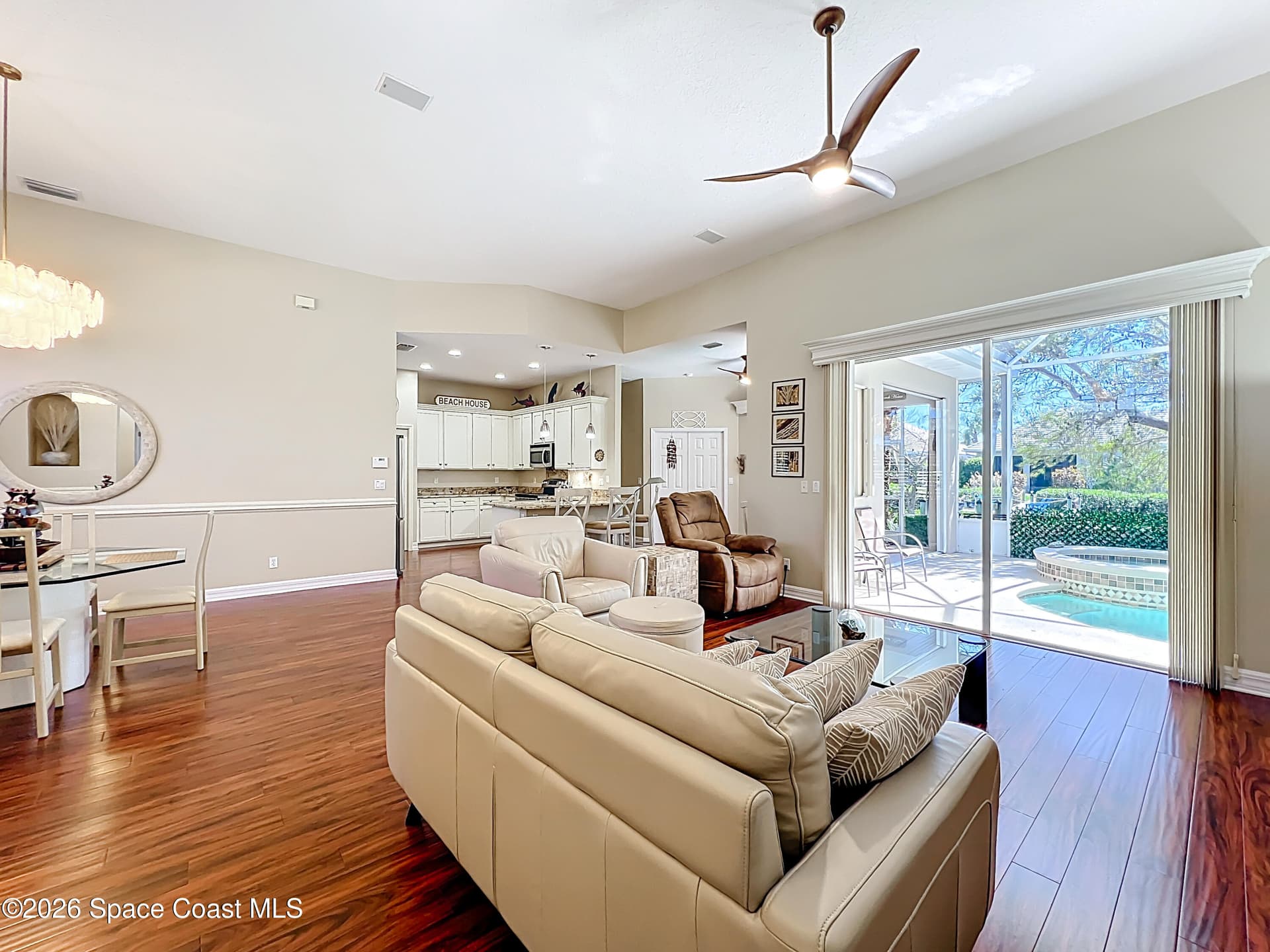 383 Pentland Drive photo 9