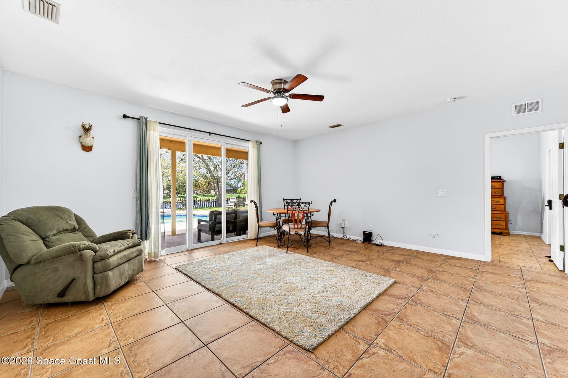4021 Caparosa Circle photo 14