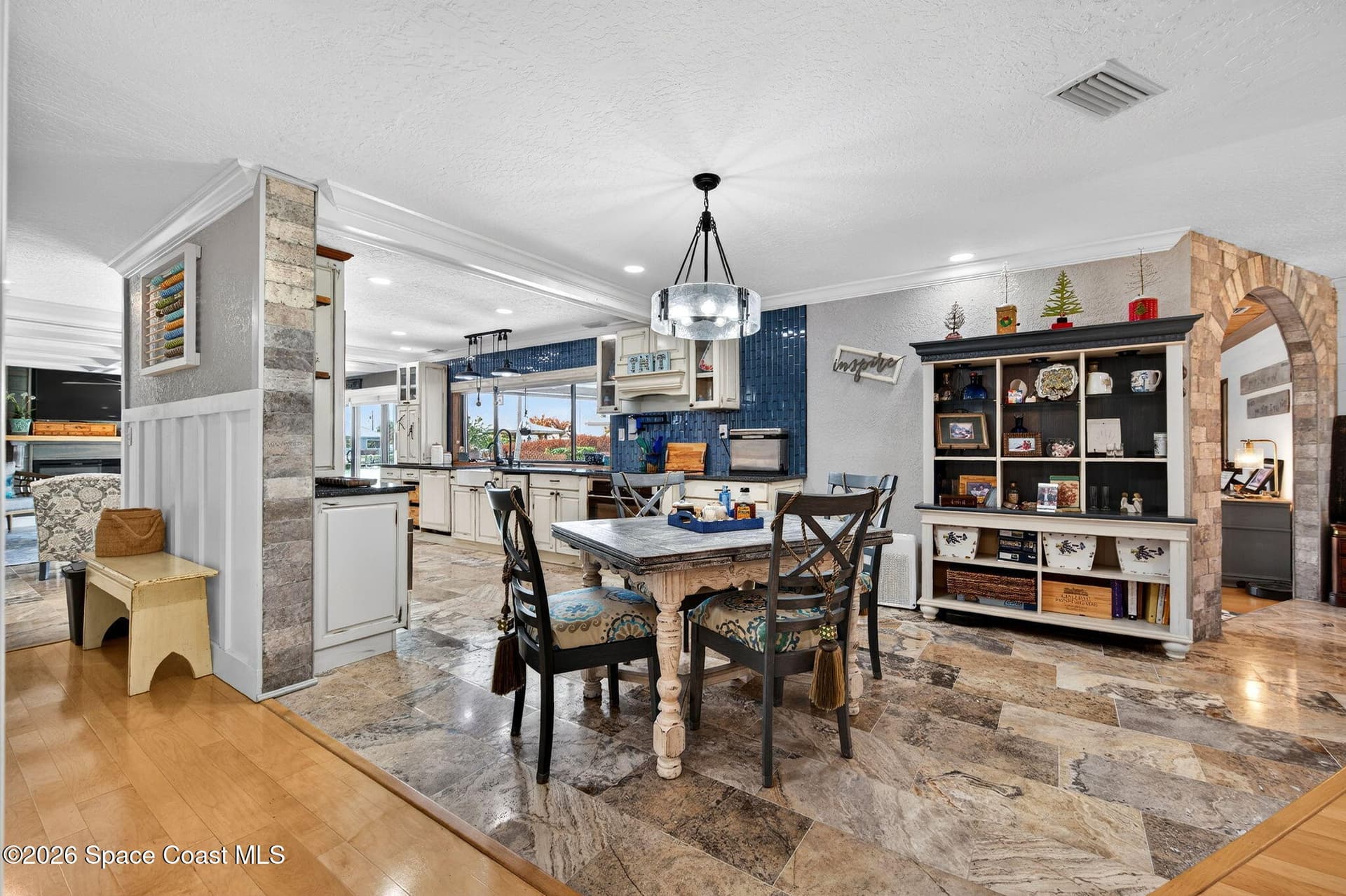 405 S Banana River Boulevard photo 8