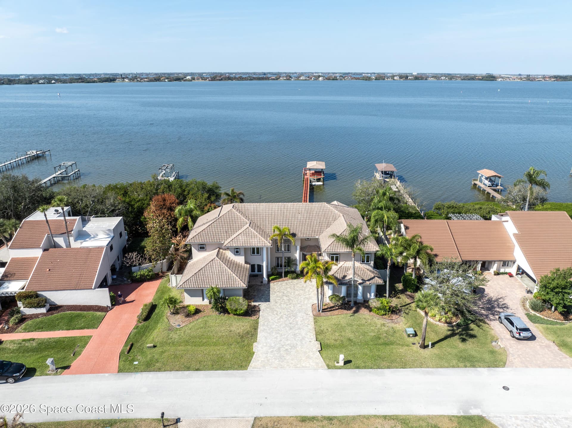 650 Loggerhead Island Drive photo 1