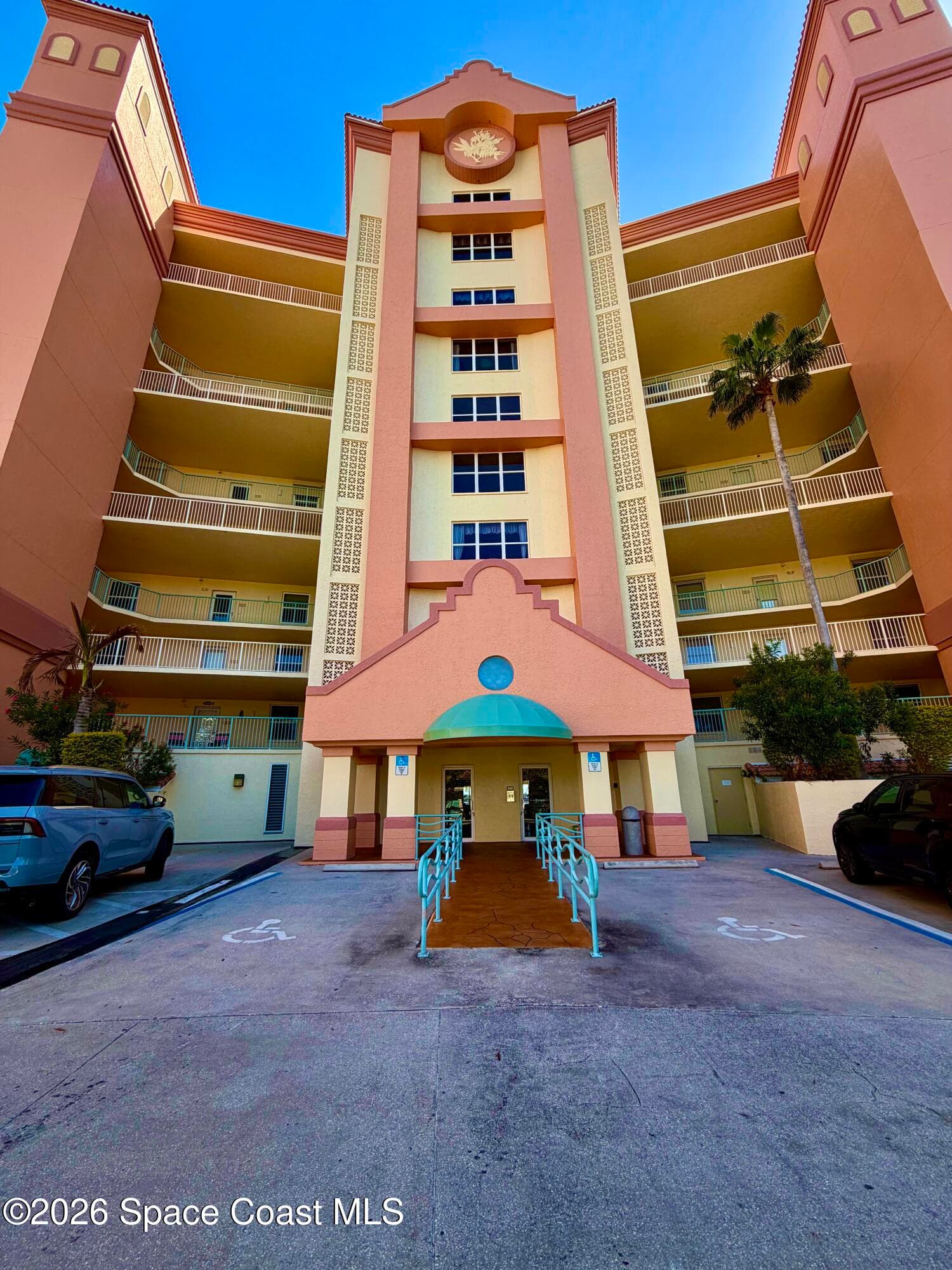 102 Riverside Drive 203 photo 4